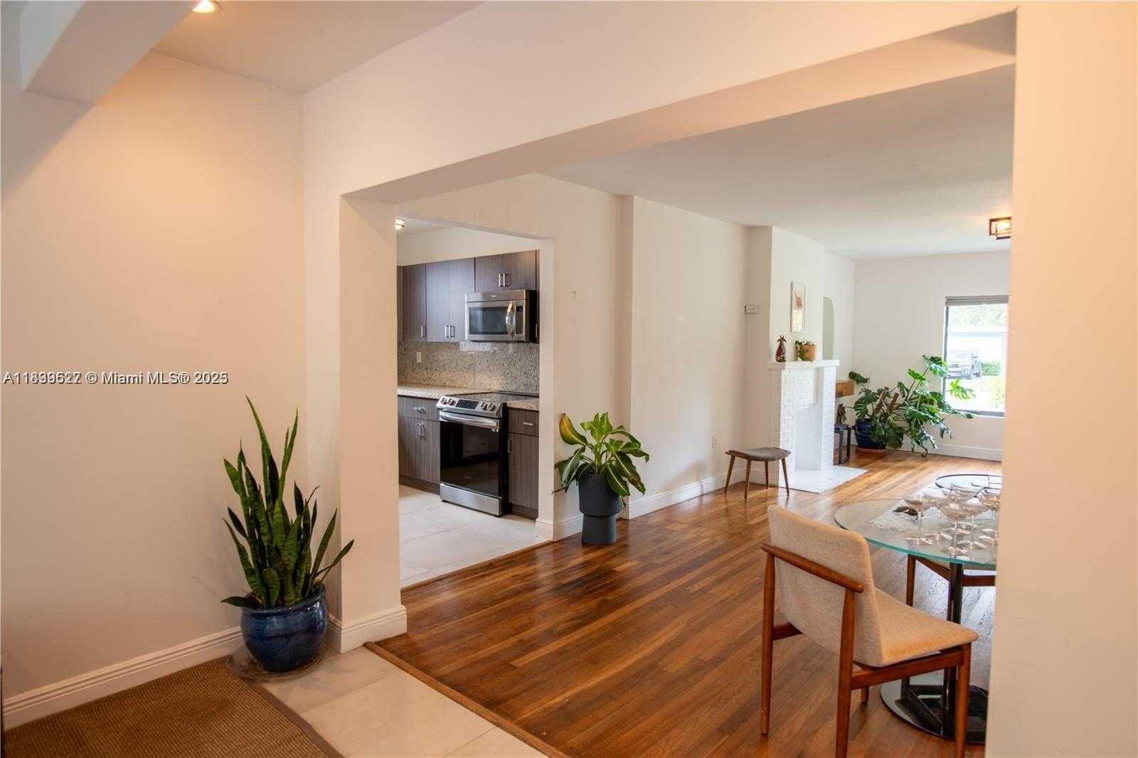Small Image of 360 NORTH EAST 87TH ST #360, El Portal Number 14