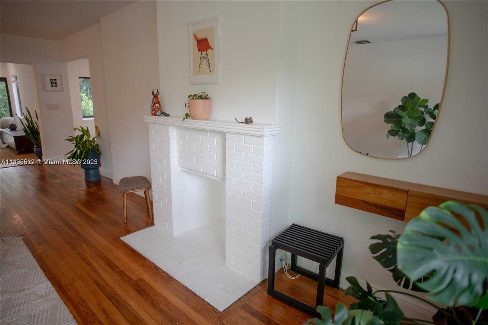 Small Image of 360 NORTH EAST 87TH ST #360, El Portal Number 5
