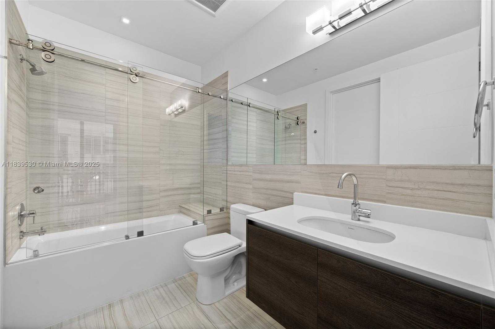Small Image of 301 ALTARA AVE #205, Coral Gables Number 12