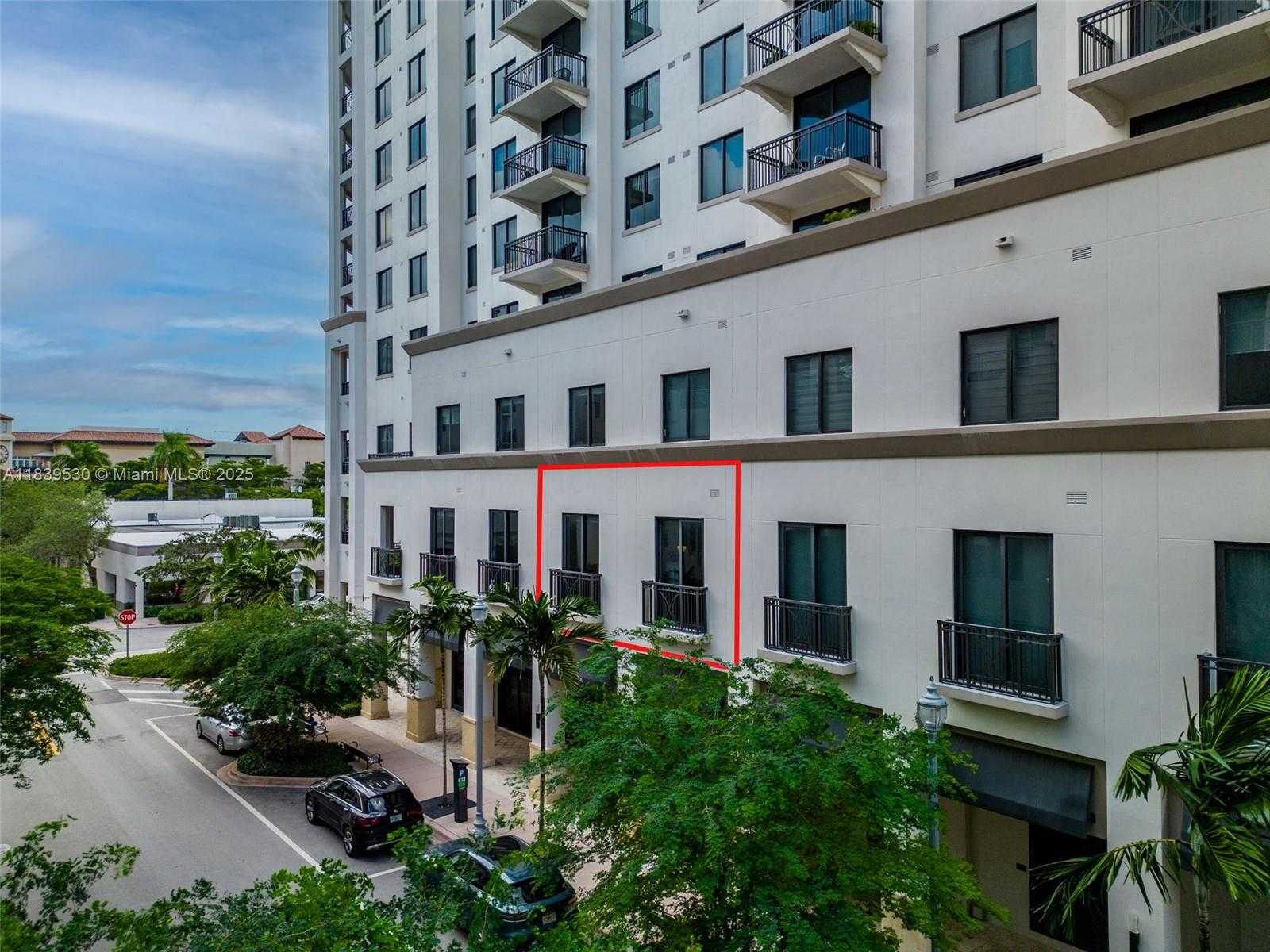 Small Image of 301 ALTARA AVE #205, Coral Gables Number 14