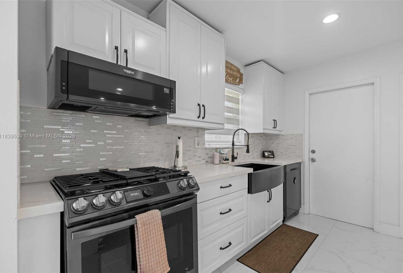 Small Image of 9720 BEL AIRE DR #N/A, Cutler Bay Number 14