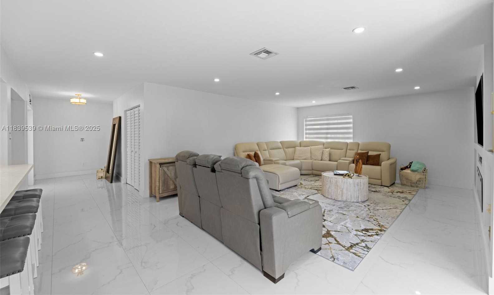 Small Image of 9720 BEL AIRE DR #N/A, Cutler Bay Number 22
