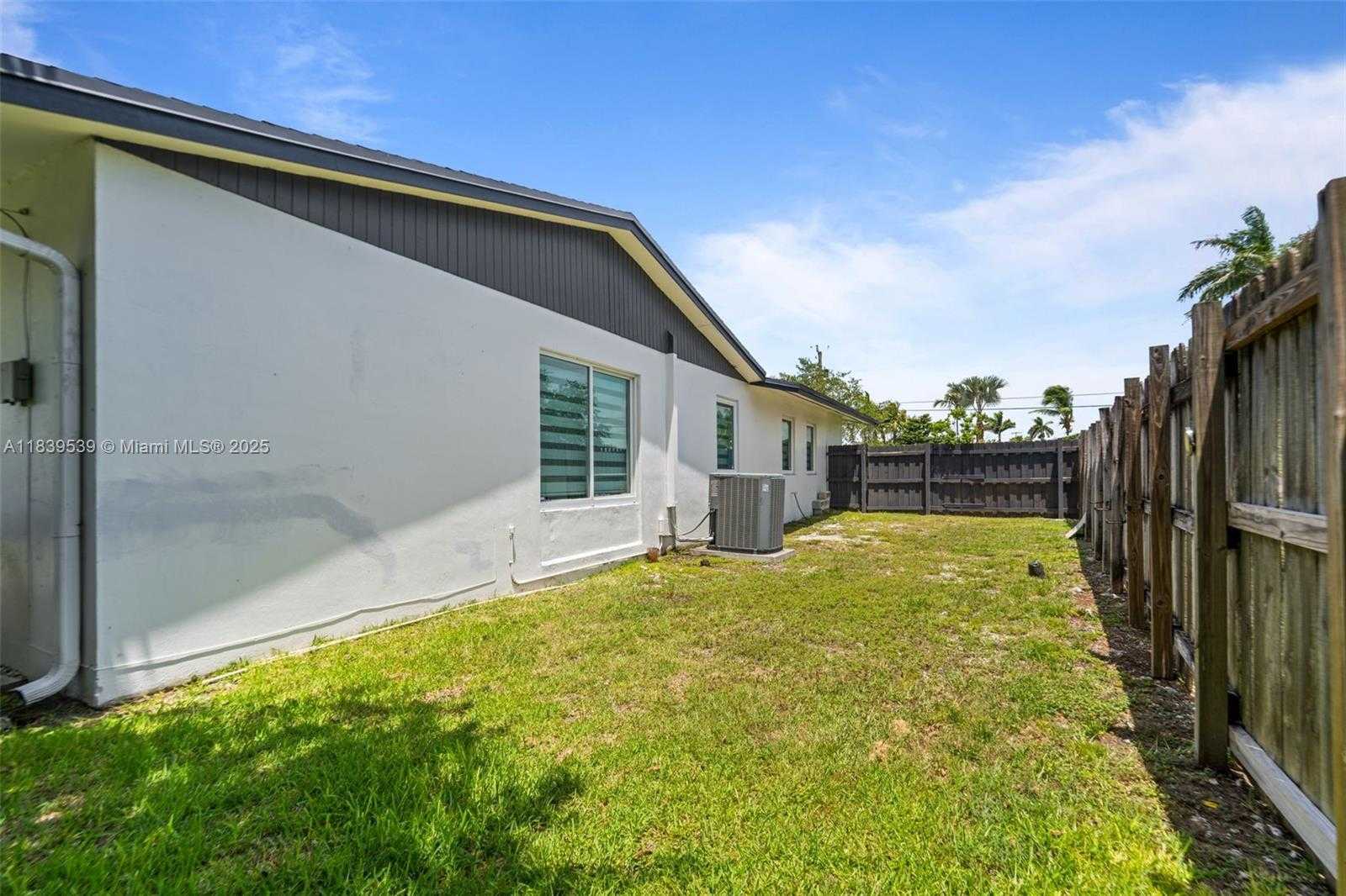 Small Image of 9720 BEL AIRE DR #N/A, Cutler Bay Number 43