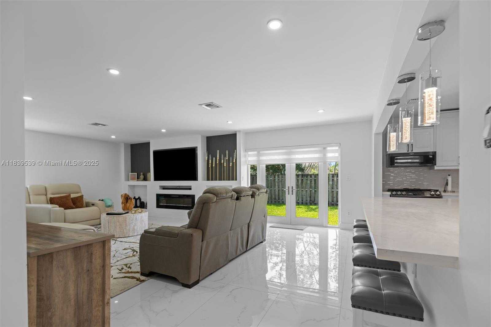 Small Image of 9720 BEL AIRE DR #N/A, Cutler Bay Number 5