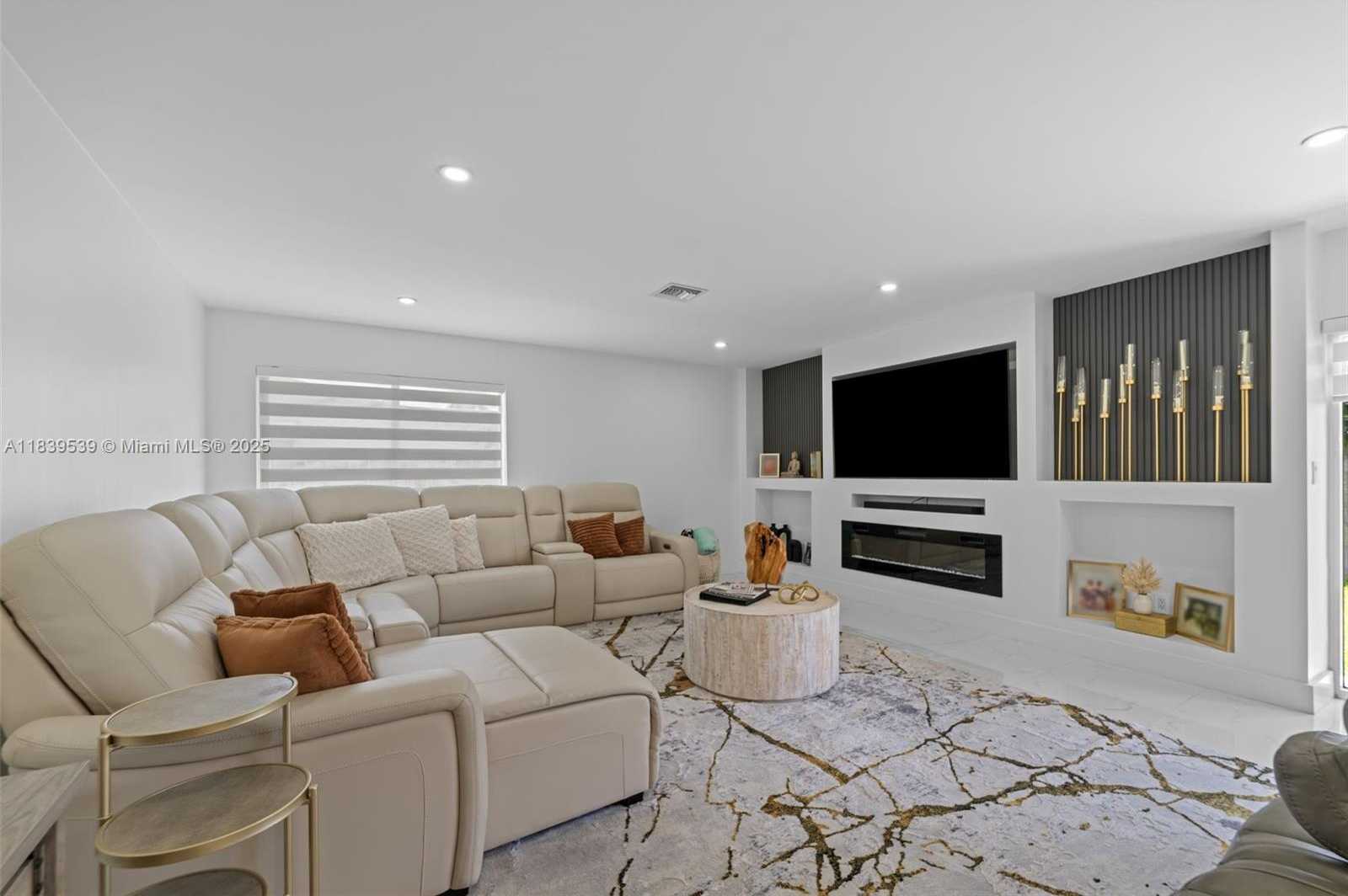 Small Image of 9720 BEL AIRE DR #N/A, Cutler Bay Number 6