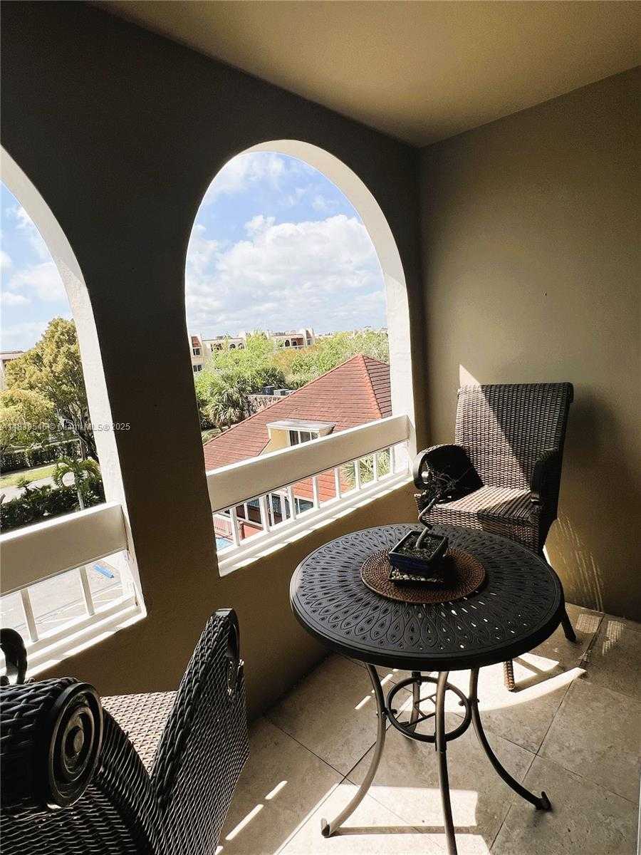 Small Image of 7705 CAMINO REAL #B 402, Miami Number 14