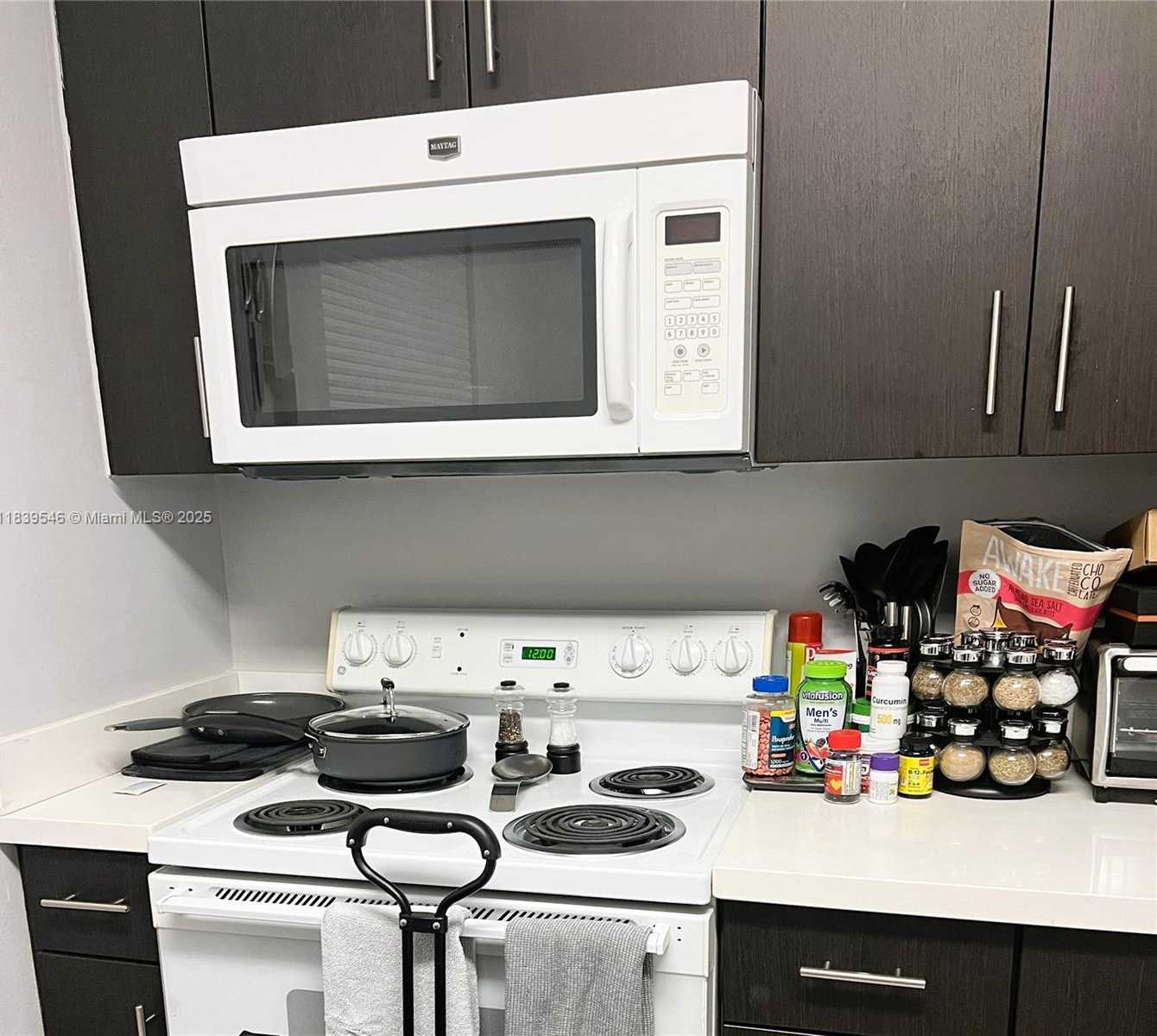Small Image of 7705 CAMINO REAL #B 402, Miami Number 17