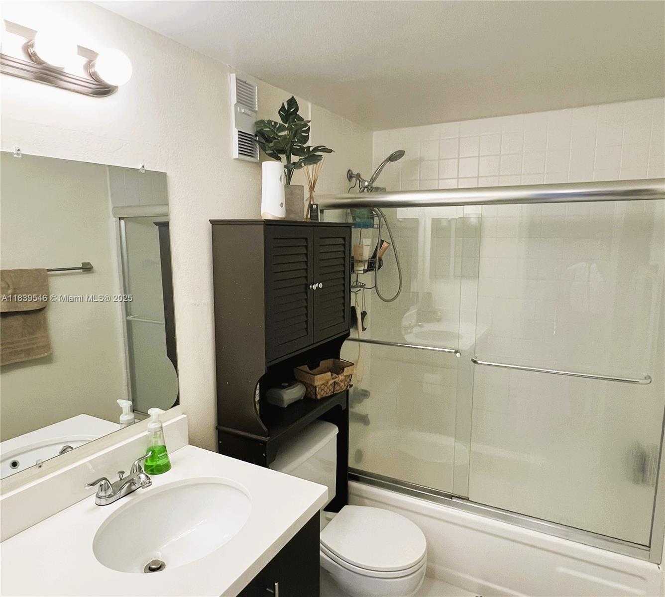 Small Image of 7705 CAMINO REAL #B 402, Miami Number 22