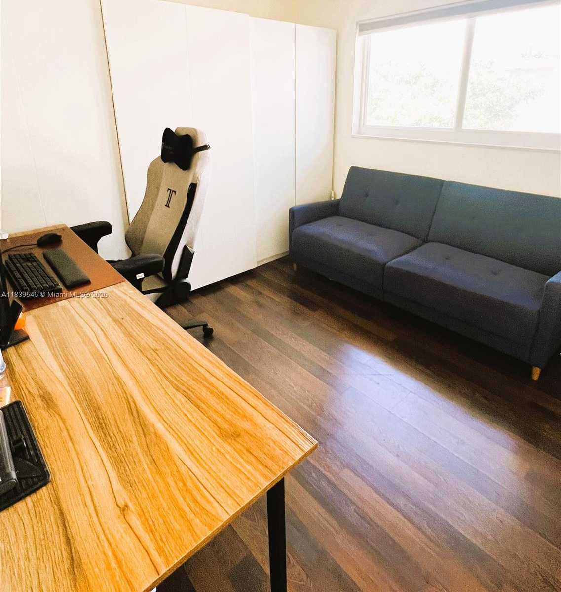 Small Image of 7705 CAMINO REAL #B 402, Miami Number 25