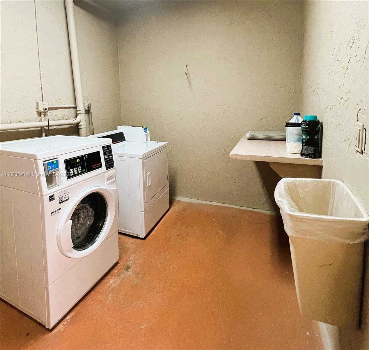 Small Image of 7705 CAMINO REAL #B 402, Miami Number 26