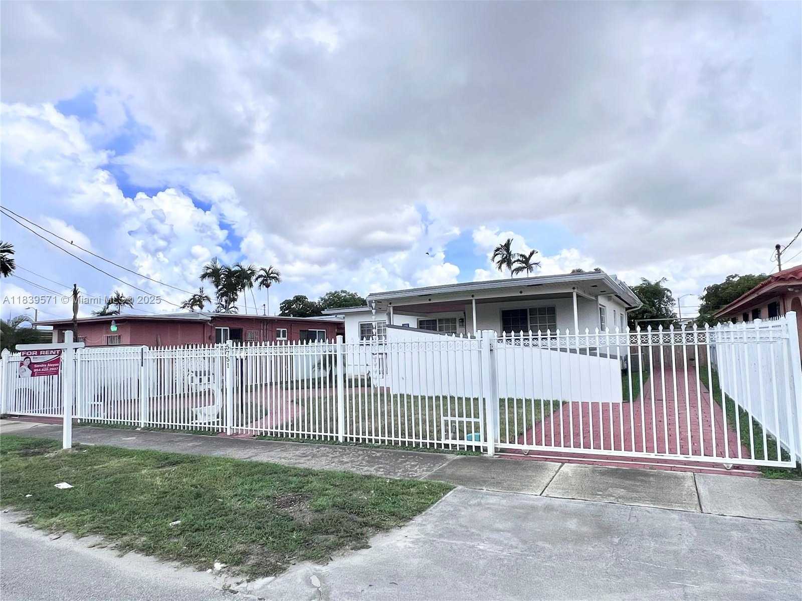 Small Image of 5751 SOUTH WEST 2ND TER, Miami Number 23