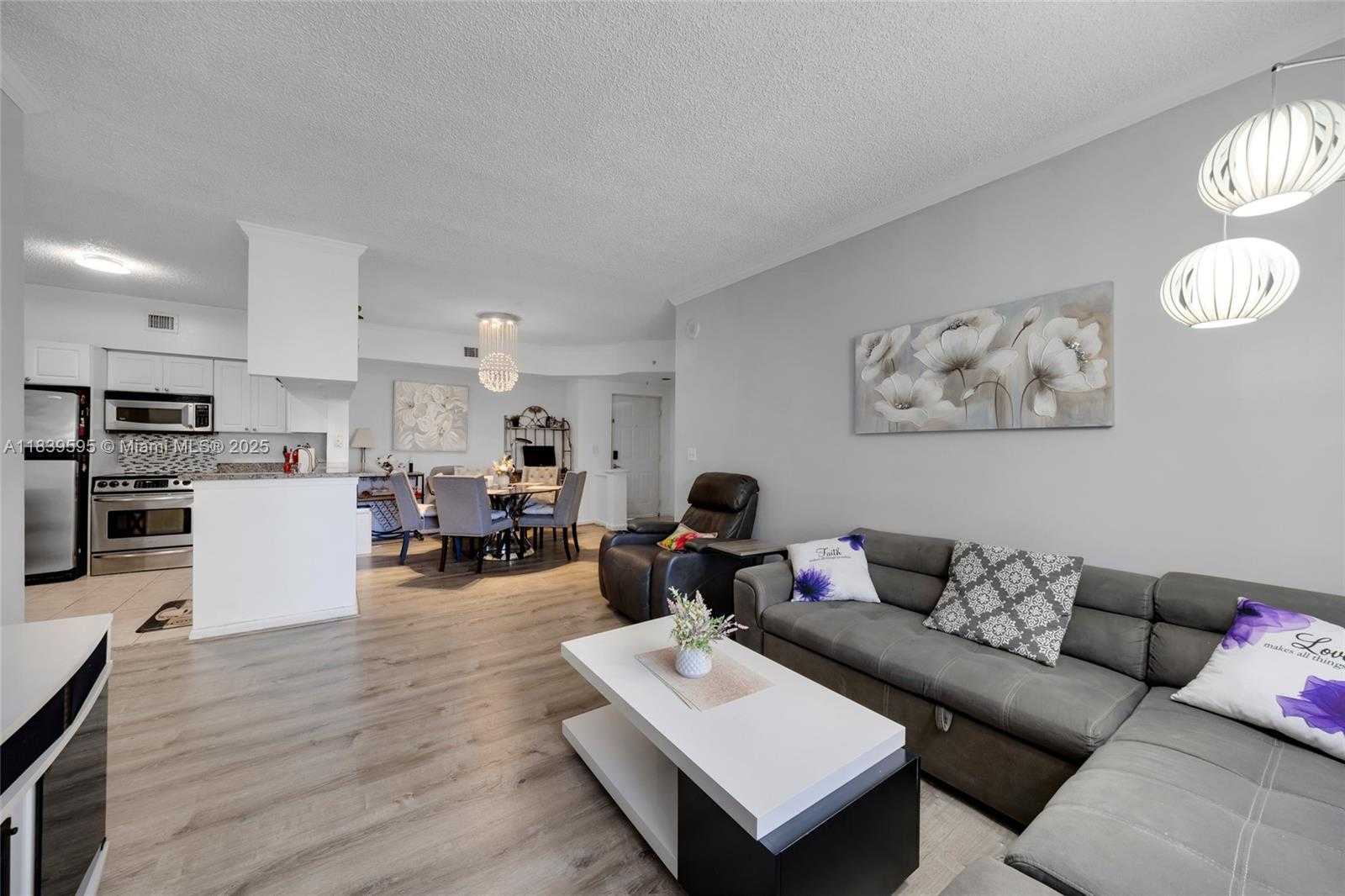 Small Image of 17150 NORTH BAY RD #2113, Sunny Isles Beach Number 16