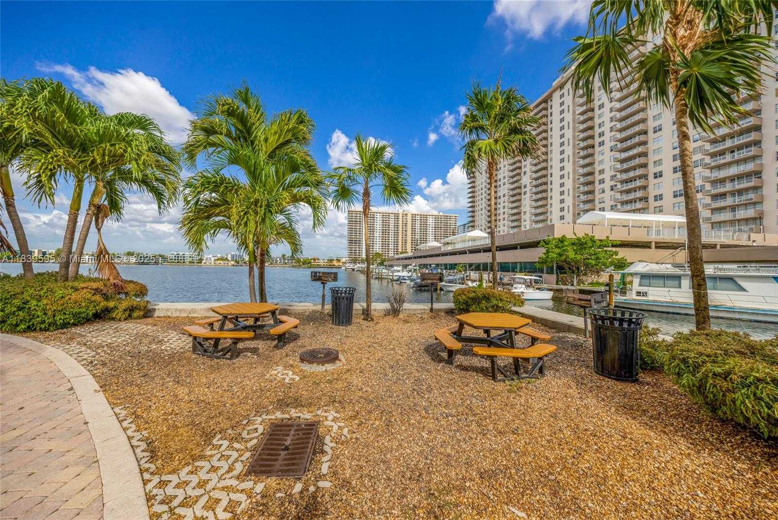 Small Image of 17150 NORTH BAY RD #2113, Sunny Isles Beach Number 3