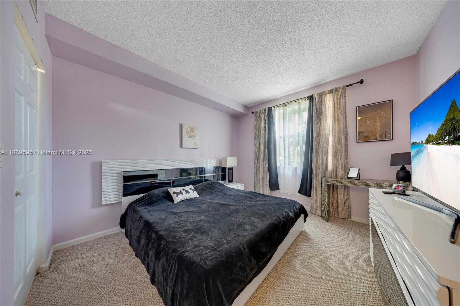 Small Image of 17150 NORTH BAY RD #2113, Sunny Isles Beach Number 9