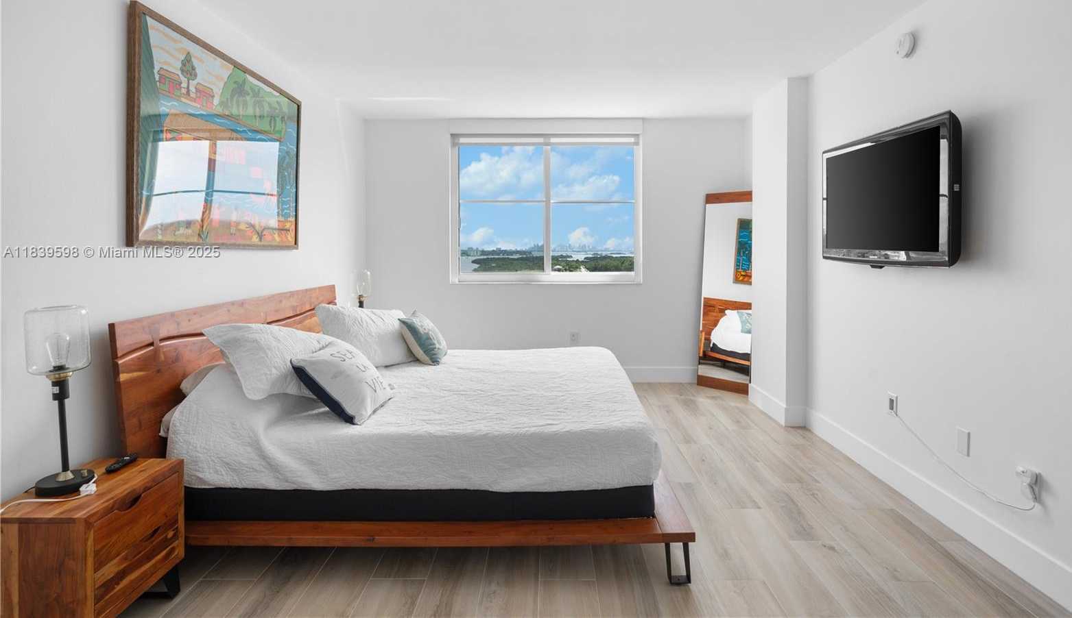 Small Image of 300 BAYVIEW DR #1510, Sunny Isles Beach Number 11