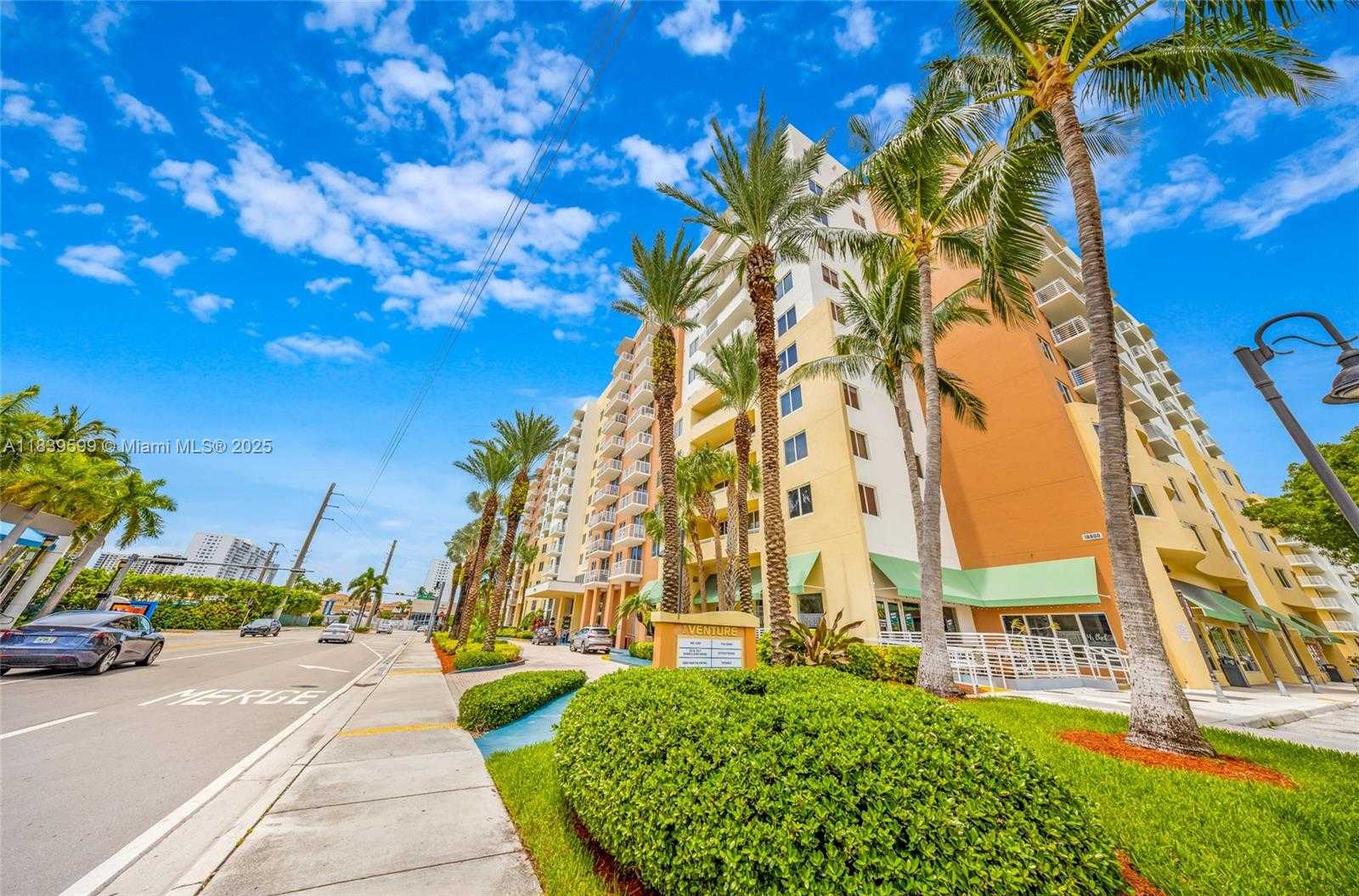 Small Image of 18800 NORTH EAST 29TH AVE #712, Aventura Number 2
