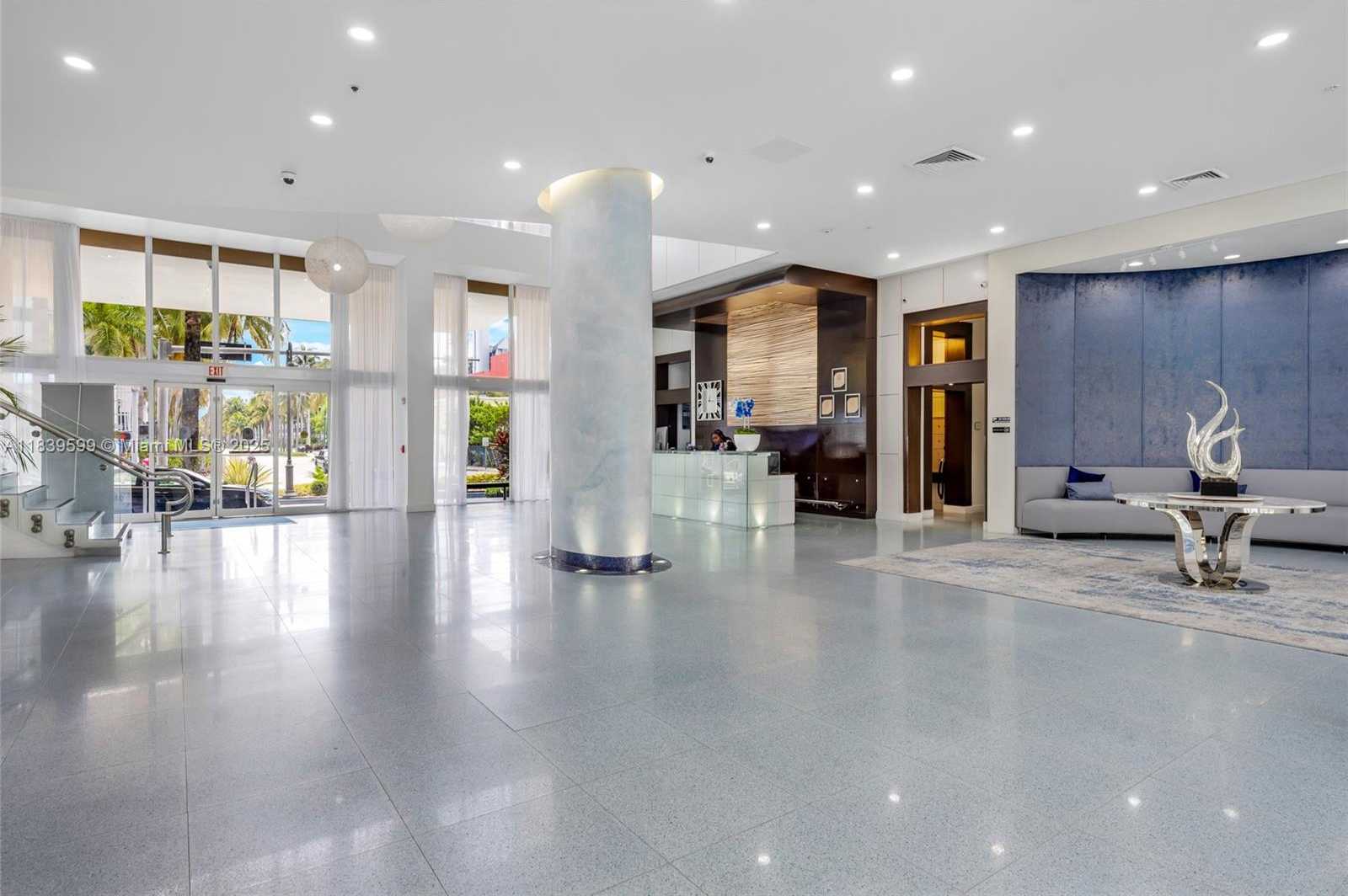 Small Image of 18800 NORTH EAST 29TH AVE #712, Aventura Number 3