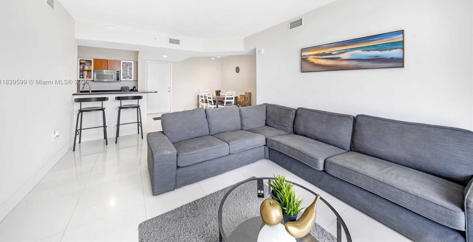 Small Image of 18800 NORTH EAST 29TH AVE #712, Aventura Number 4