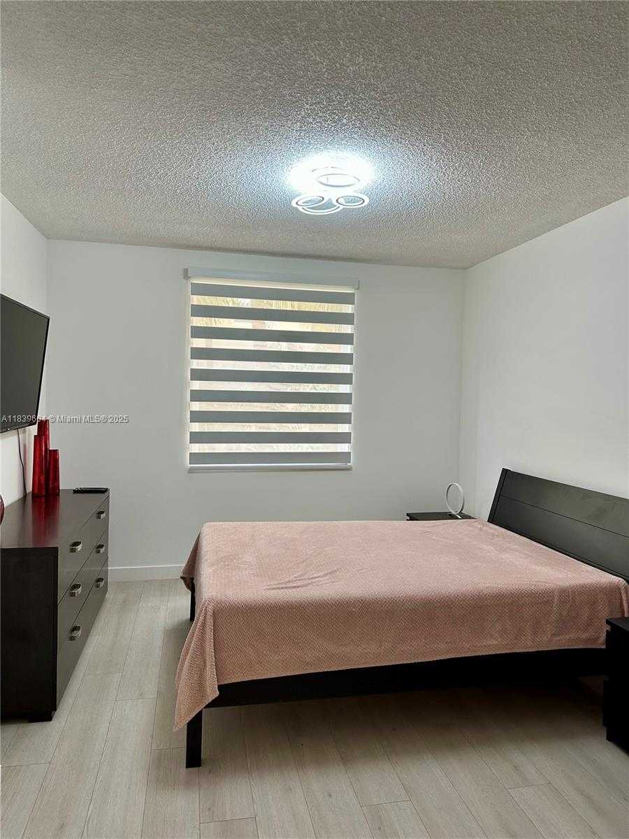 Small Image of 17100 NORTH BAY RD #1209, Sunny Isles Beach Number 15
