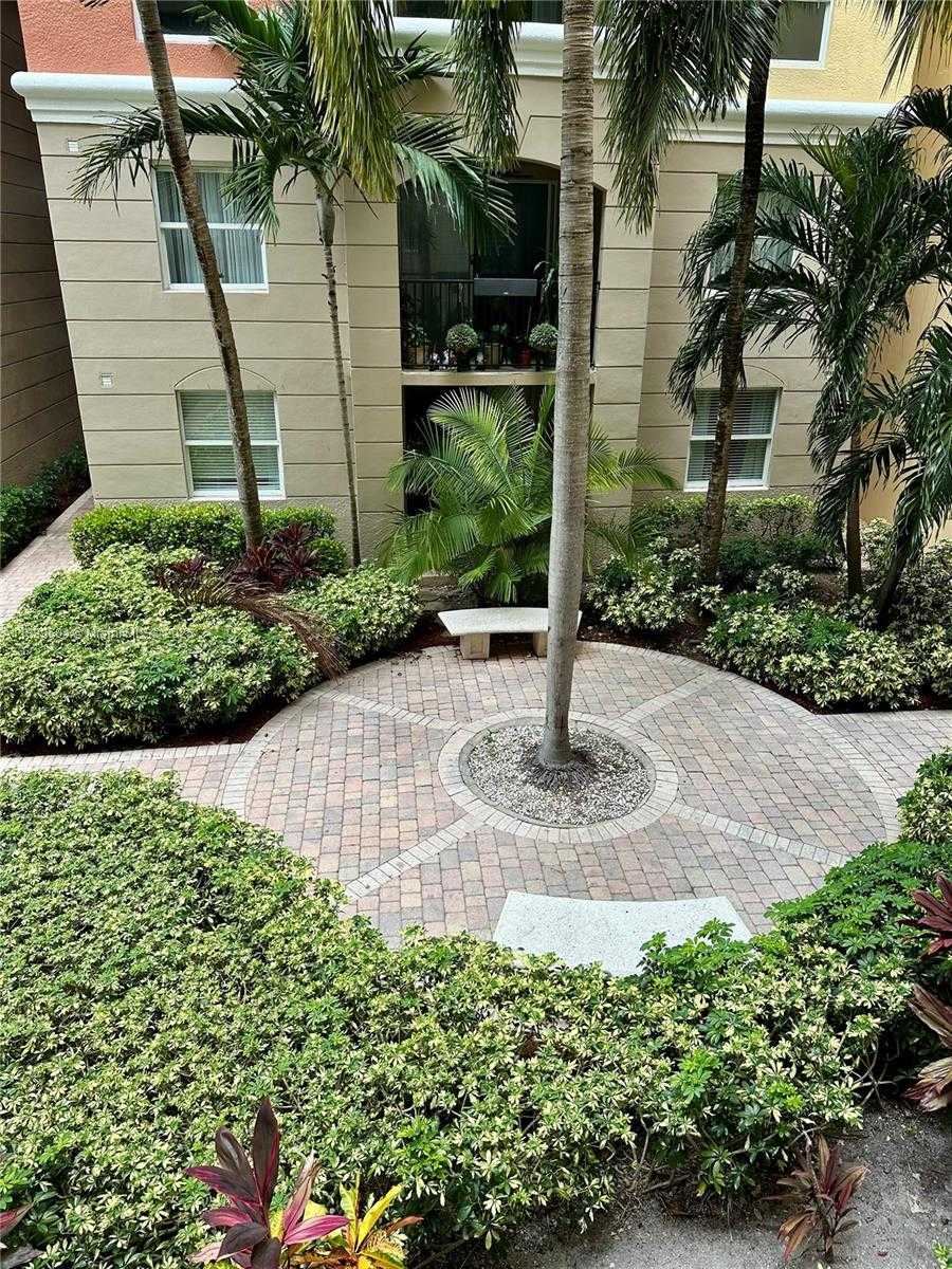 Small Image of 17100 NORTH BAY RD #1209, Sunny Isles Beach Number 9