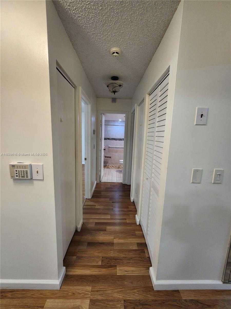 Small Image of 8666 SOUTH WEST 114TH PL, Miami Number 17