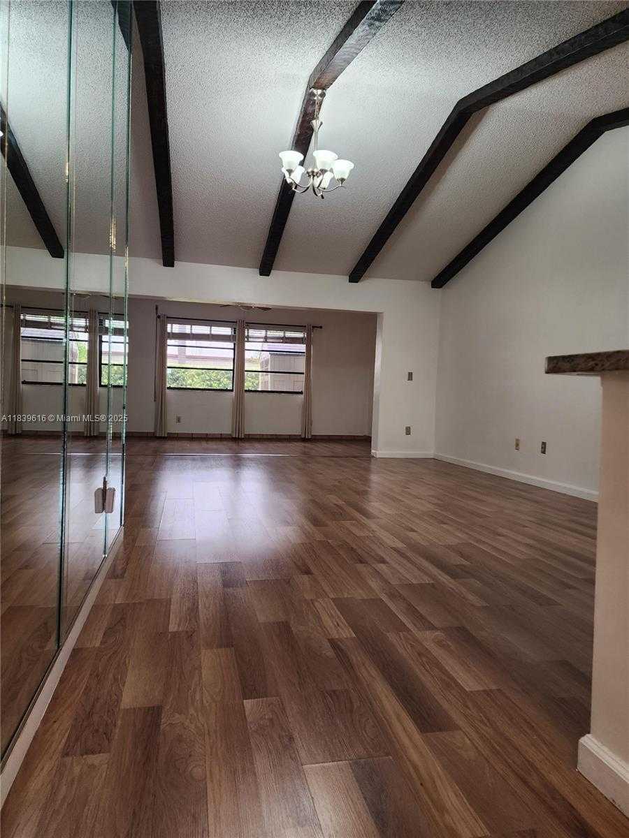 Small Image of 8666 SOUTH WEST 114TH PL, Miami Number 5