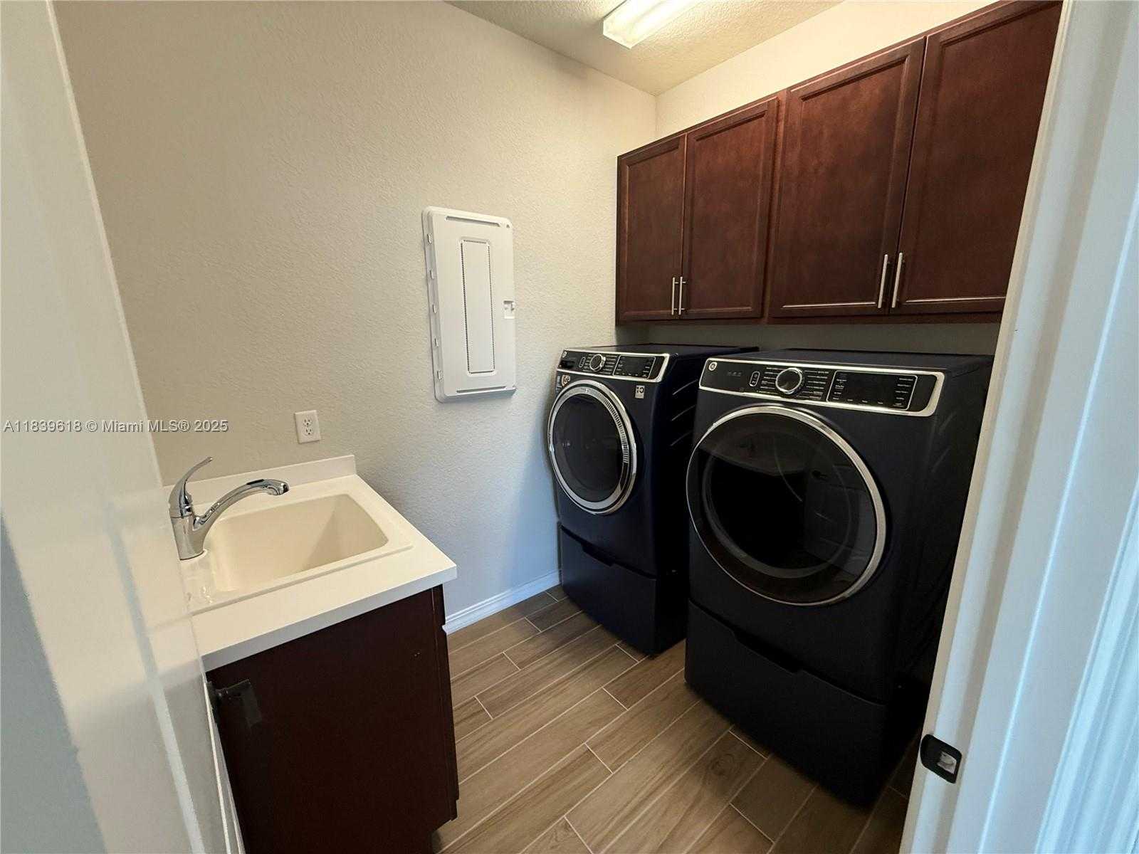 Small Image of 8112 NORTH WEST 78TH ST #8112, Tamarac Number 19