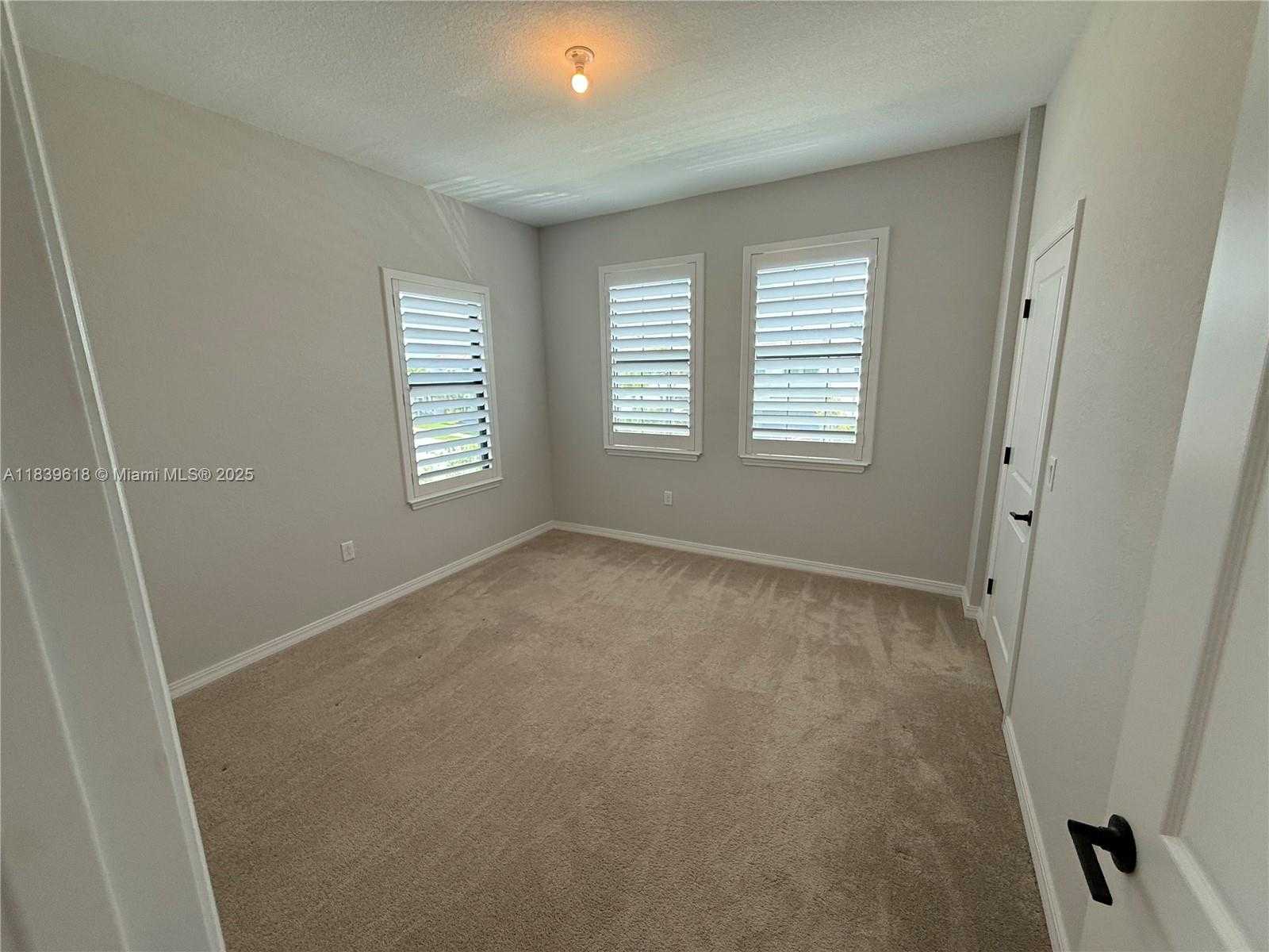 Small Image of 8112 NORTH WEST 78TH ST #8112, Tamarac Number 27