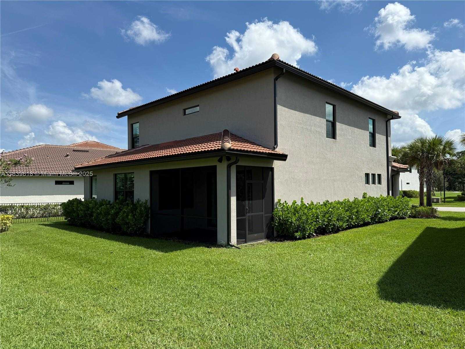 Small Image of 8112 NORTH WEST 78TH ST #8112, Tamarac Number 3