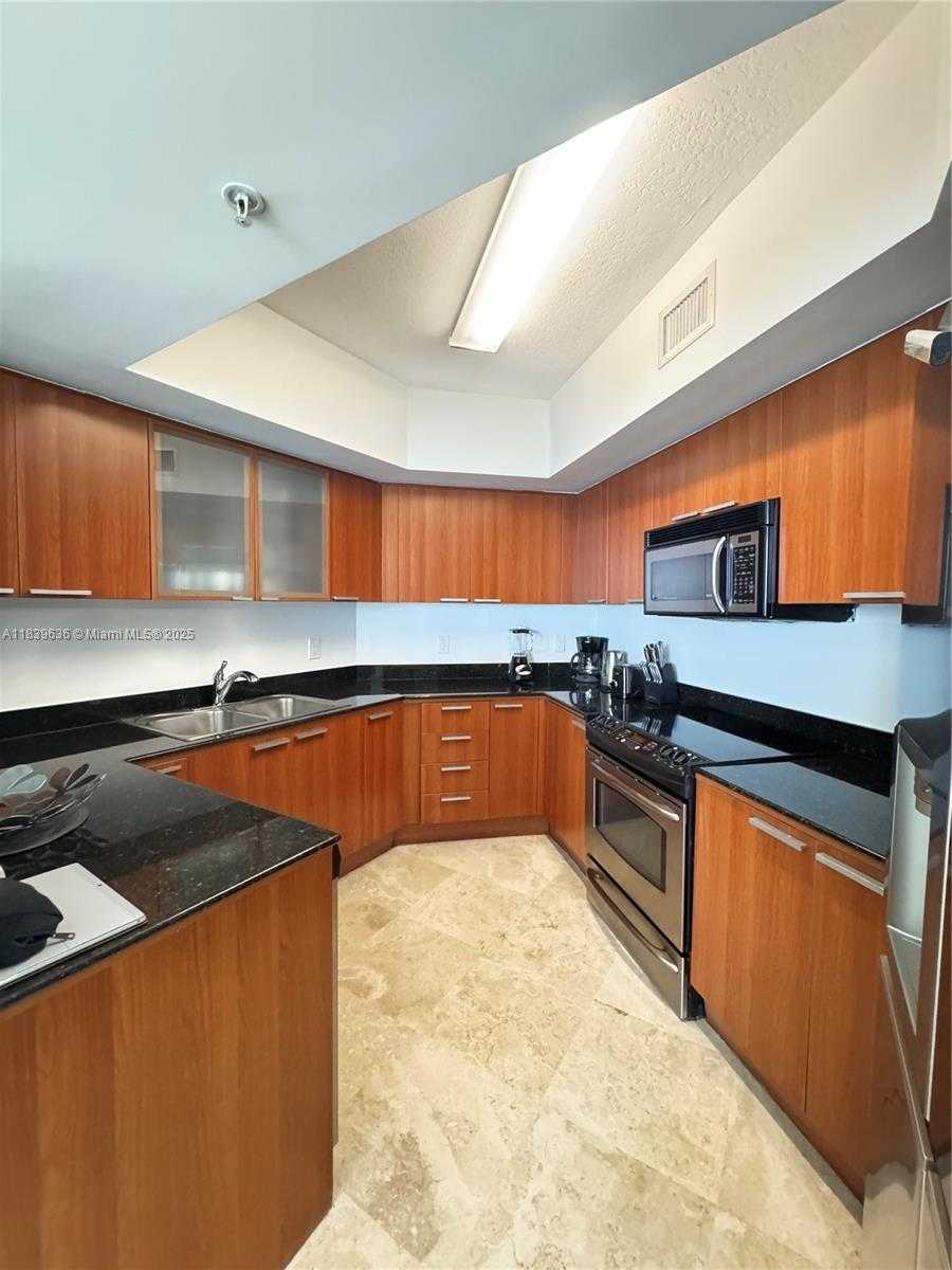 Small Image of 16699 COLLINS AVE #1801, Sunny Isles Beach Number 3