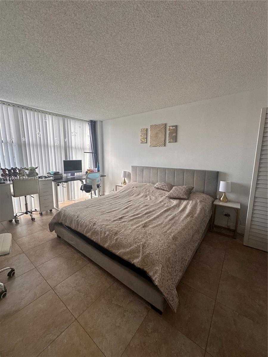 Small Image of 17021 NORTH BAY RD #710, Sunny Isles Beach Number 24