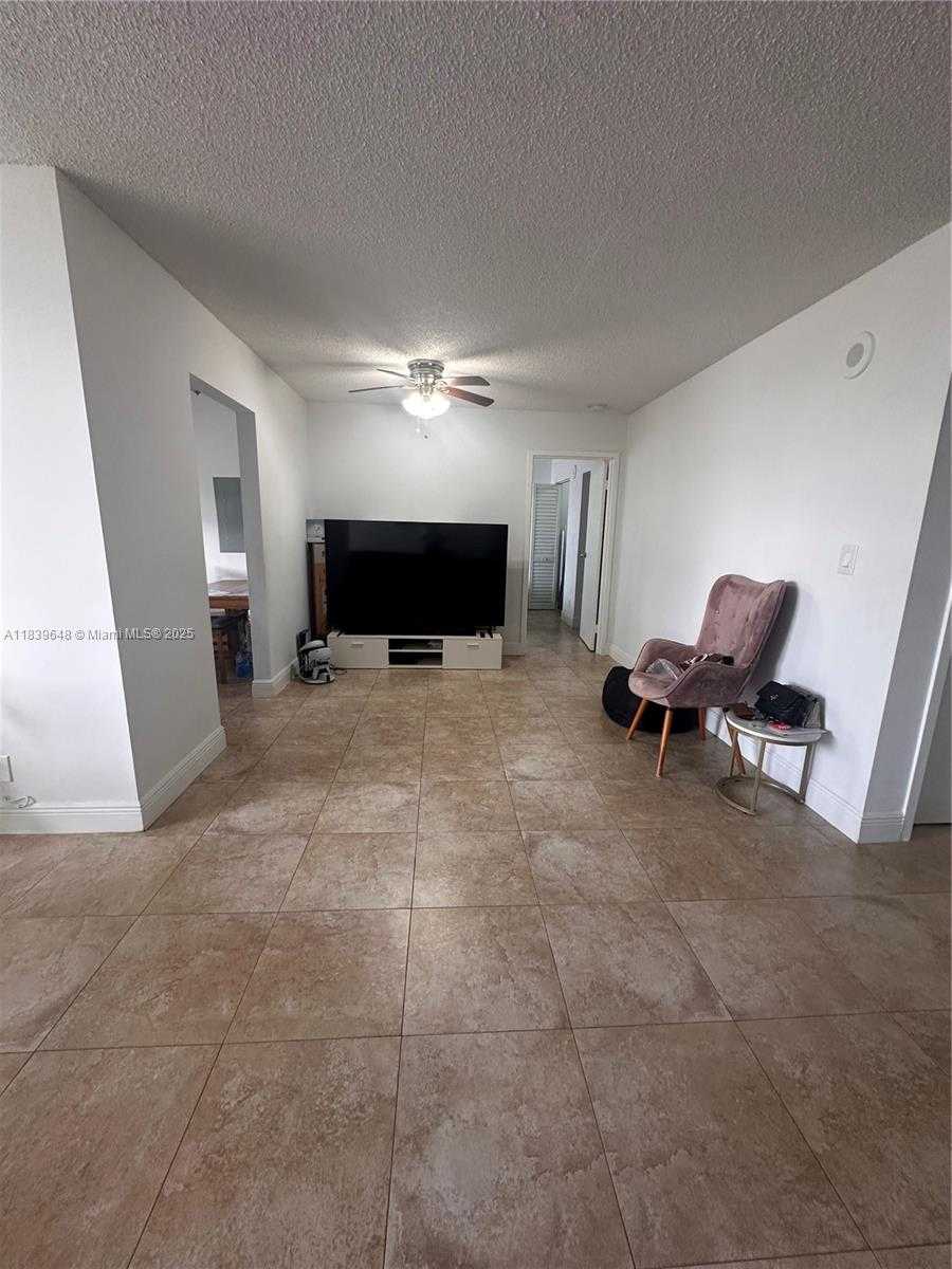 Small Image of 17021 NORTH BAY RD #710, Sunny Isles Beach Number 9