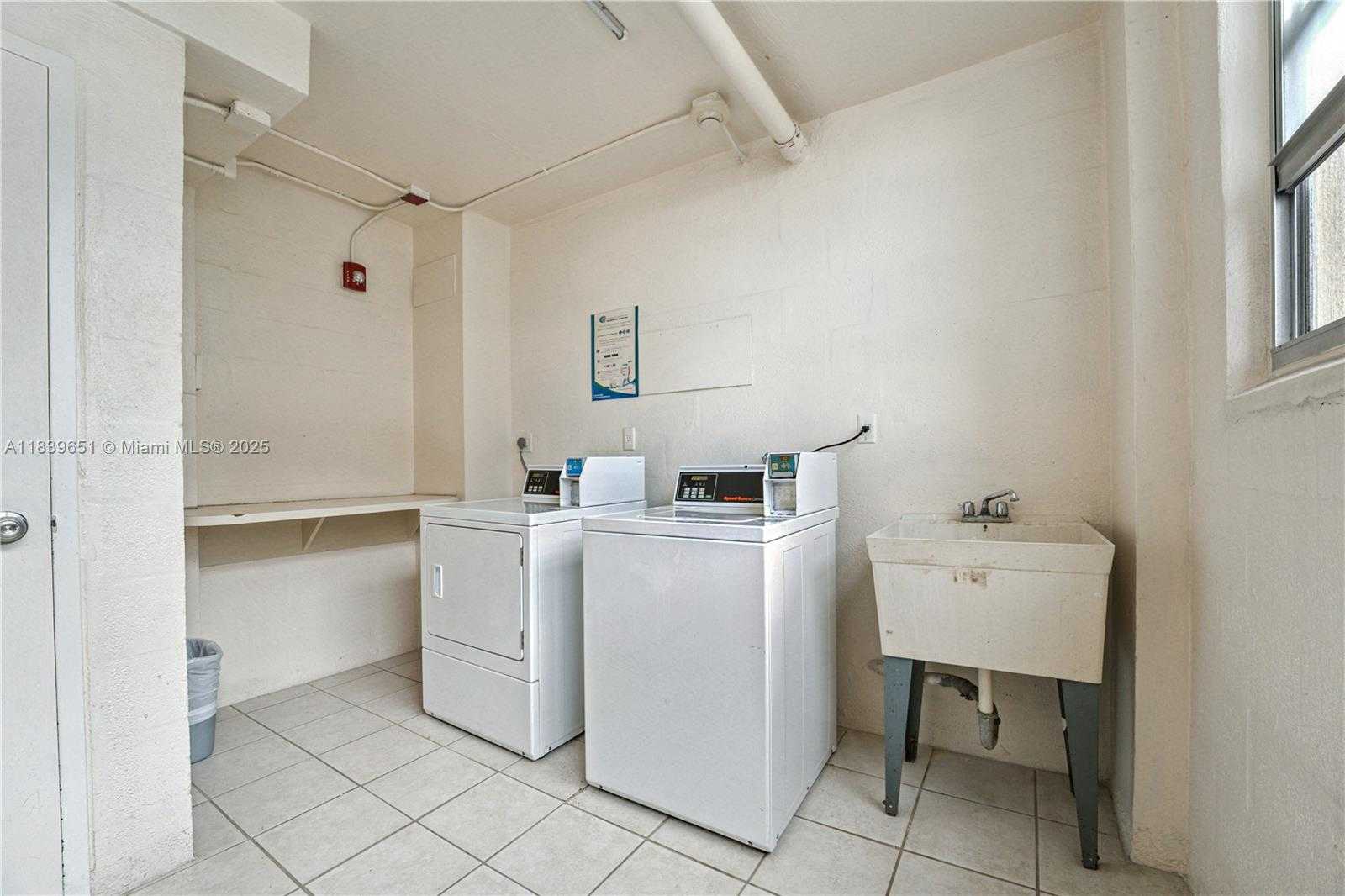 Small Image of 11111 BISCAYNE BLVD #4H, Miami Number 19