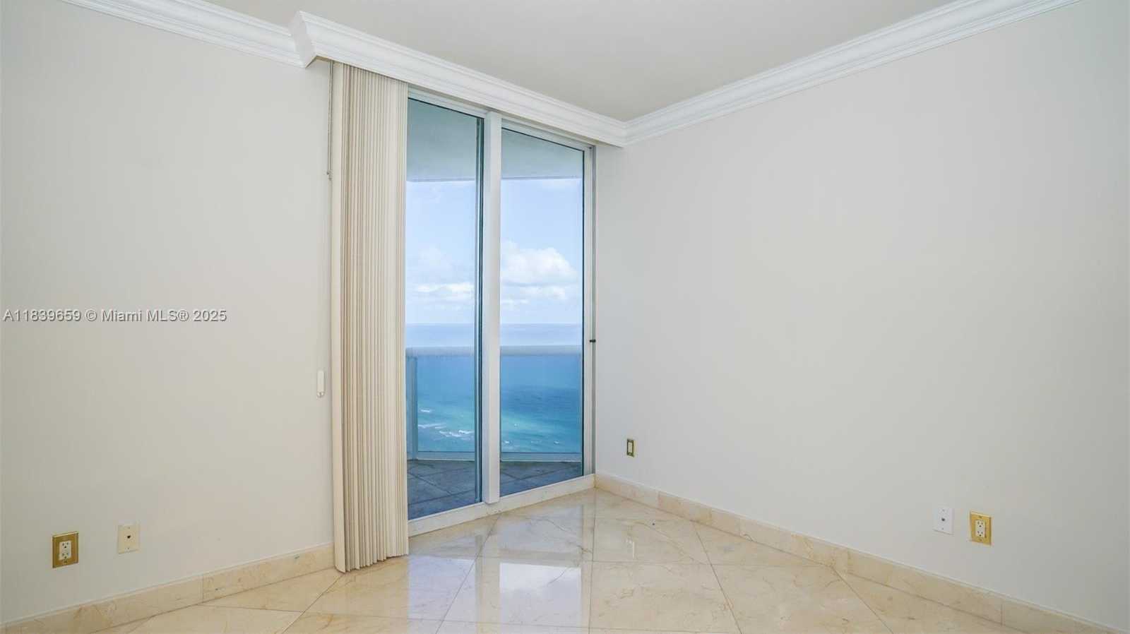 Small Image of 4779 COLLINS AVE #2901, Miami Beach Number 20