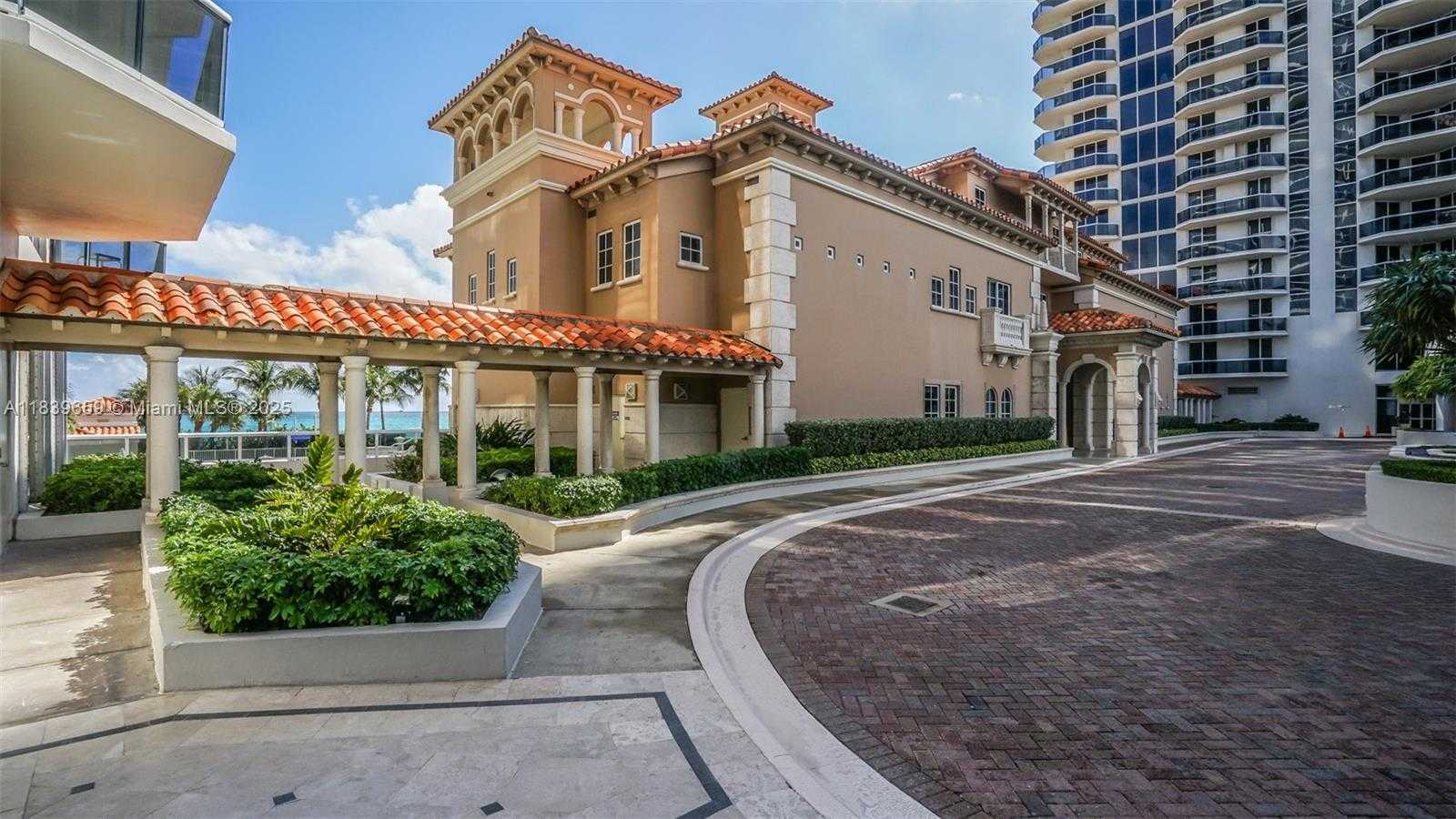 Small Image of 4779 COLLINS AVE #2901, Miami Beach Number 3
