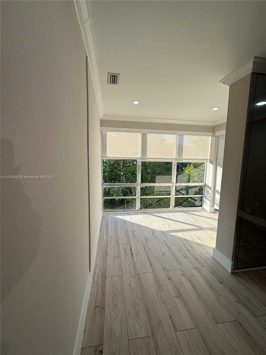 Small Image of 200 177TH DR #407, Sunny Isles Beach Number 13