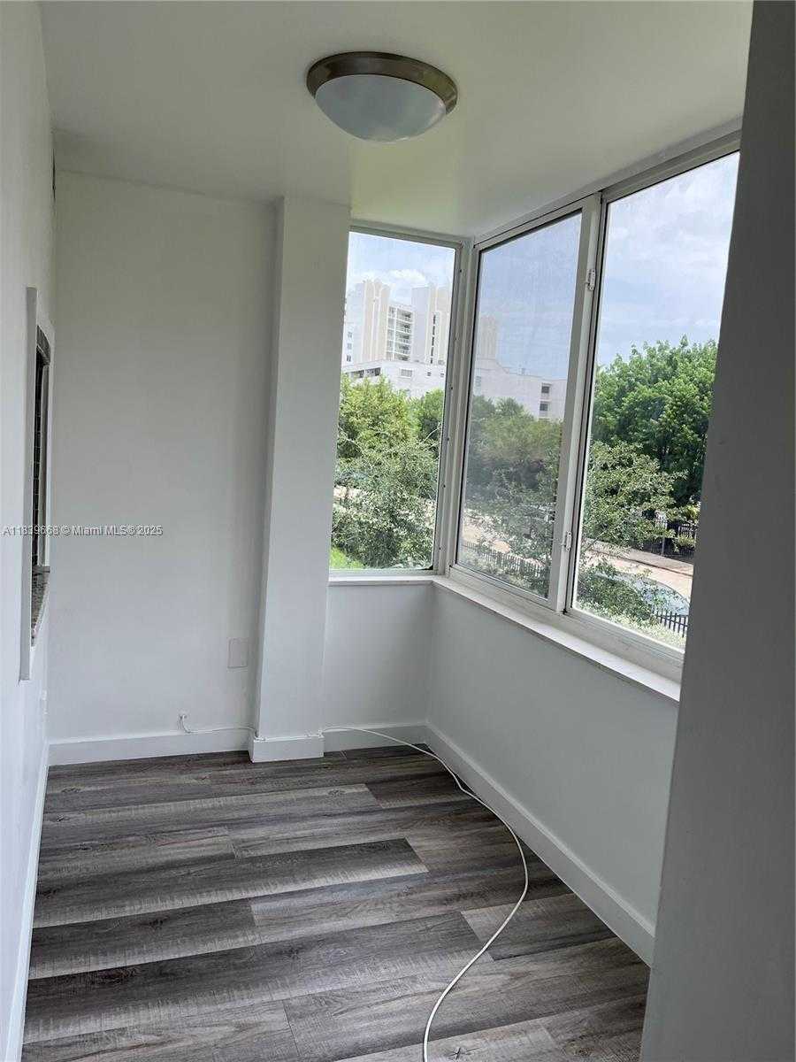Small Image of 250 180TH DR #205, Sunny Isles Beach Number 6
