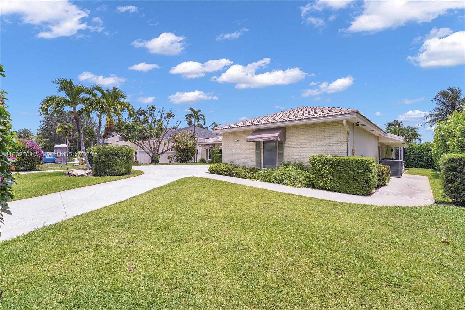 Small Image of 2366 EAST SILVER PALM RD, Boca Raton Number 3
