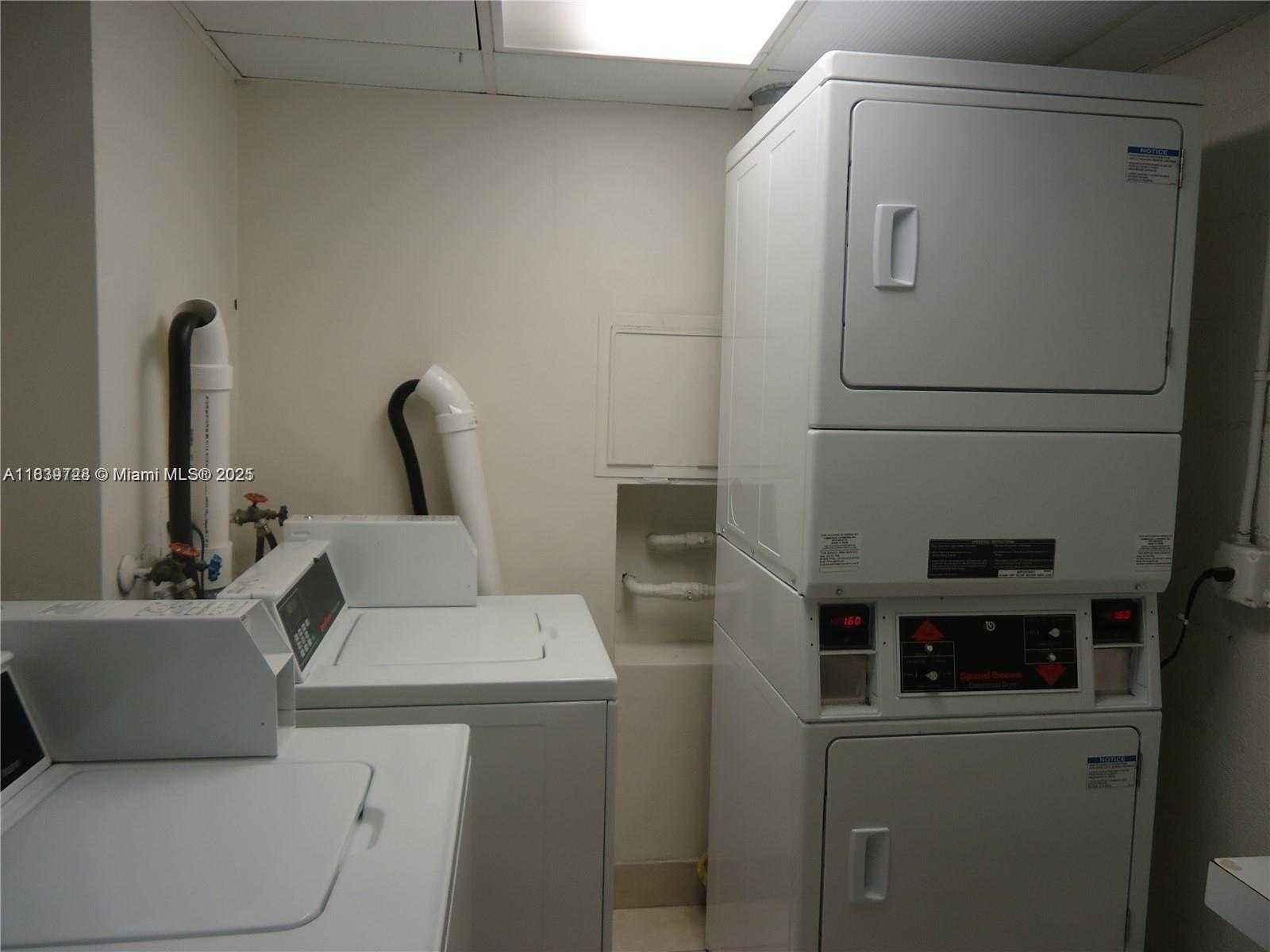Small Image of 2020 NORTH EAST 135TH ST #302, North Miami Number 19