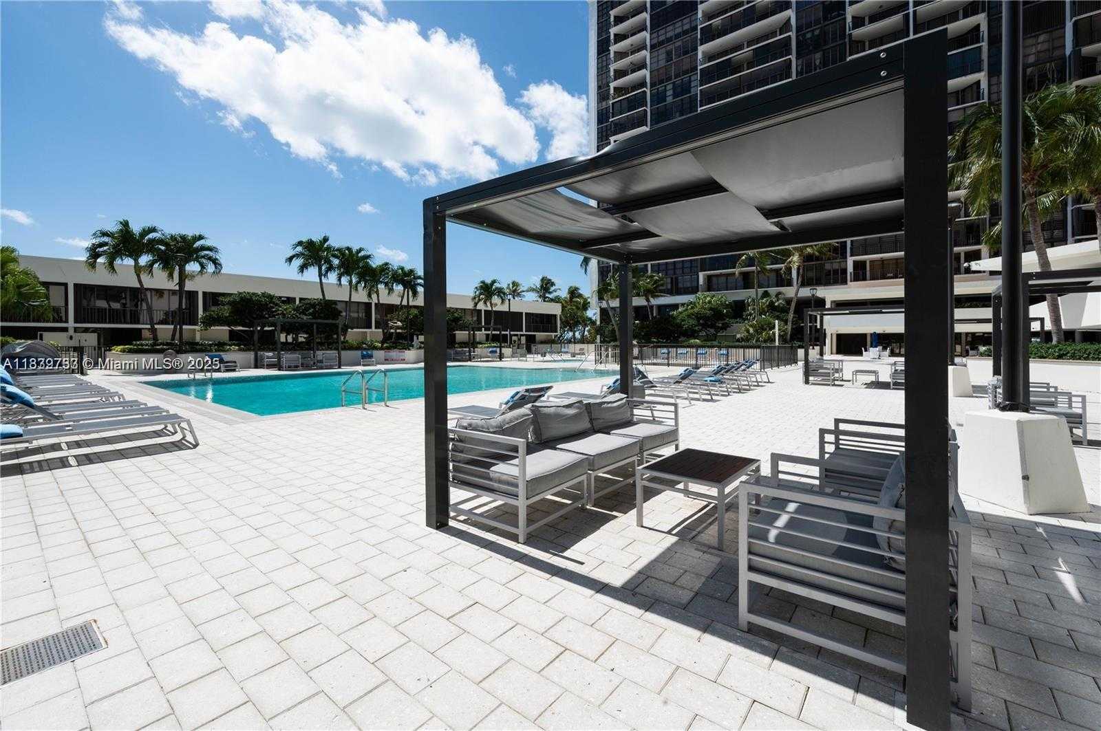 Small Image of 1925 BRICKELL AVE #D404, Miami Number 16