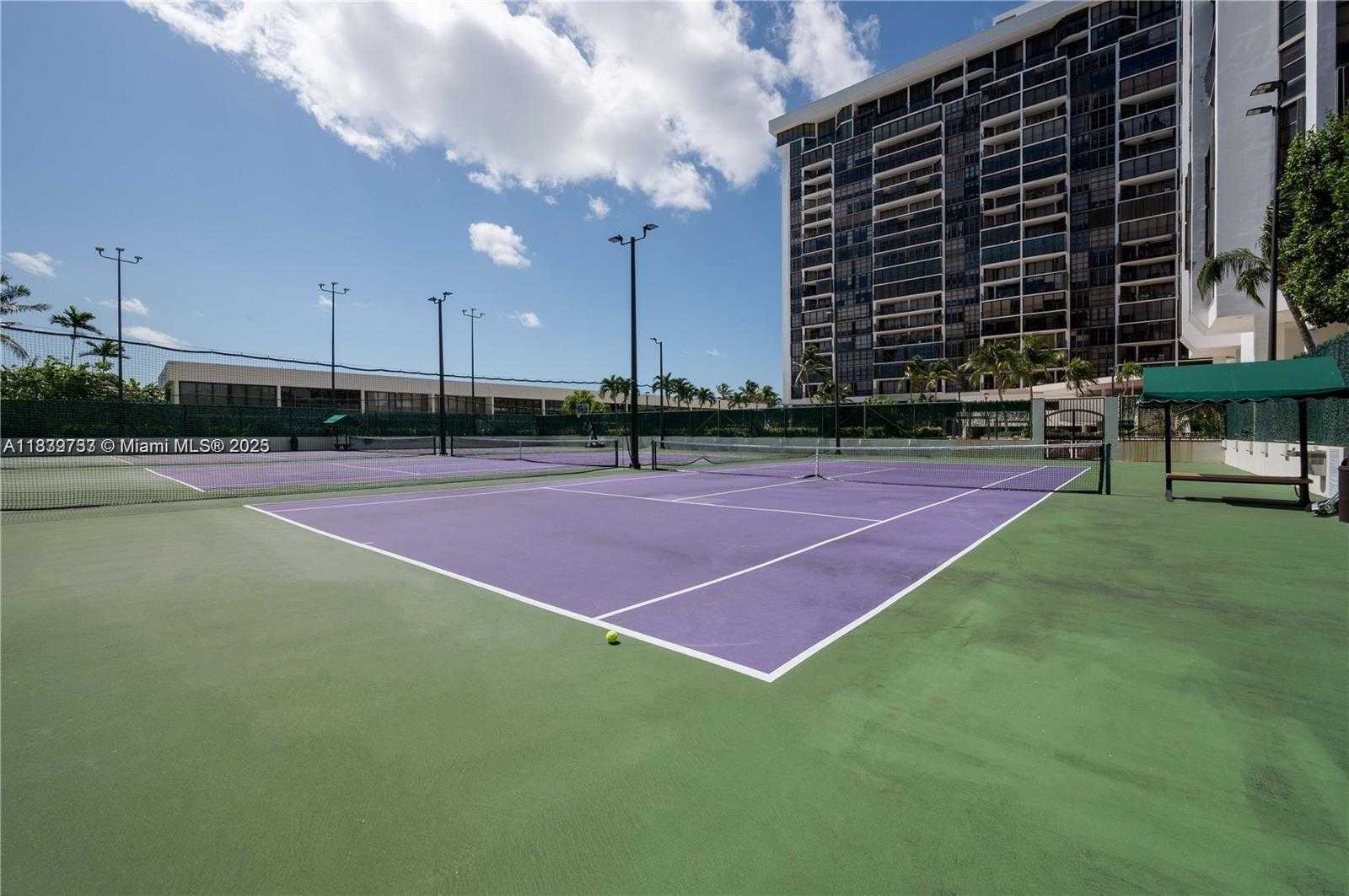 Small Image of 1925 BRICKELL AVE #D404, Miami Number 5