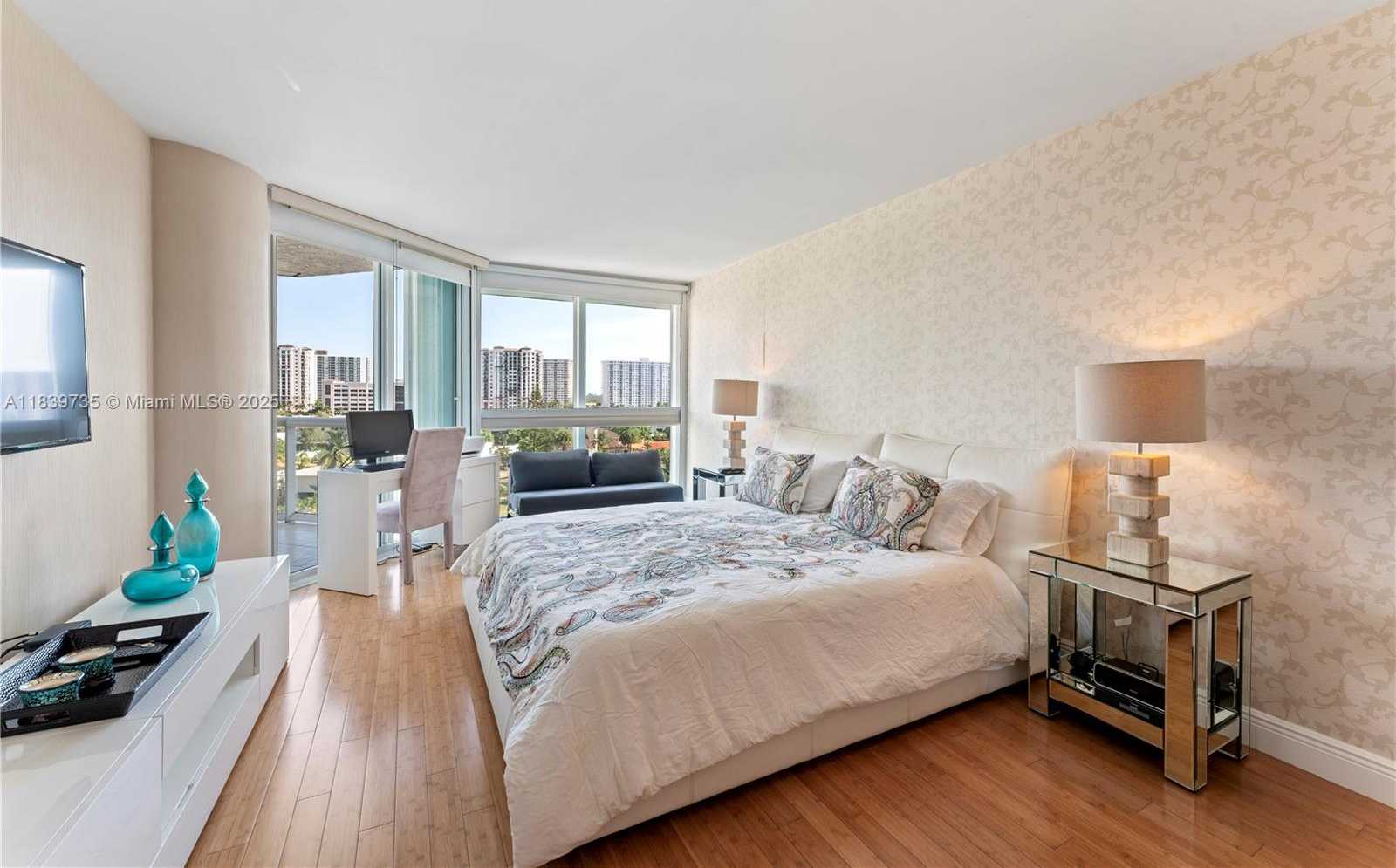 Small Image of 16500 COLLINS AVE #653, Sunny Isles Beach Number 12