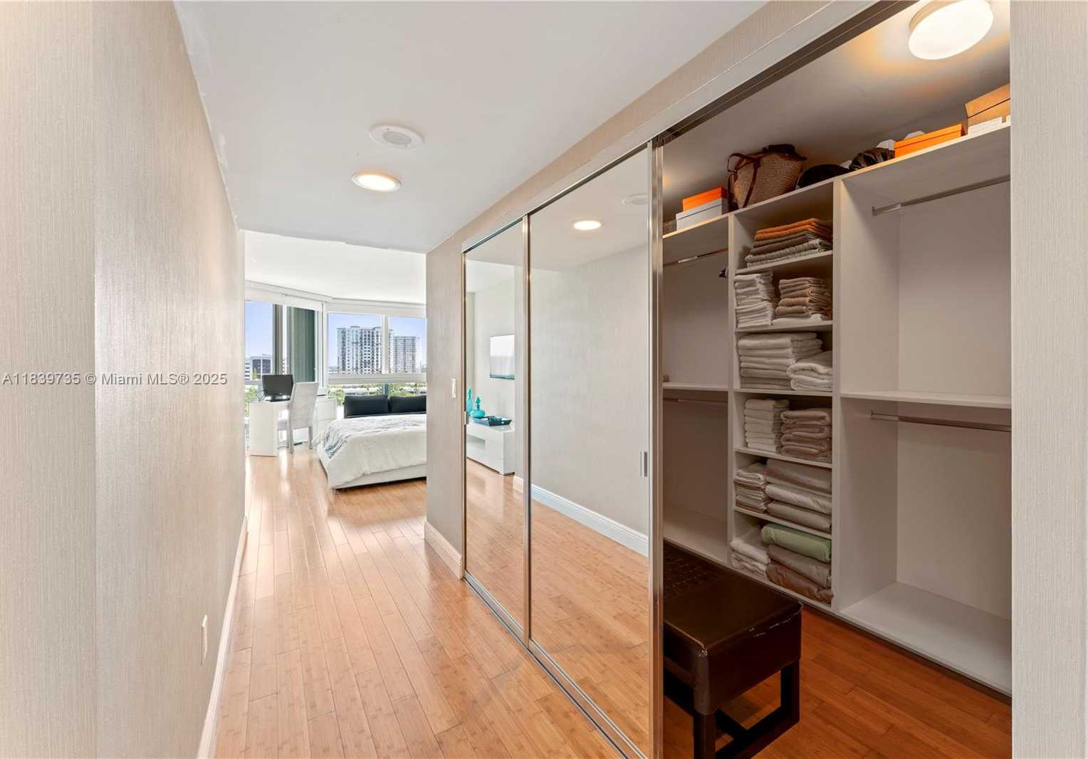 Small Image of 16500 COLLINS AVE #653, Sunny Isles Beach Number 13