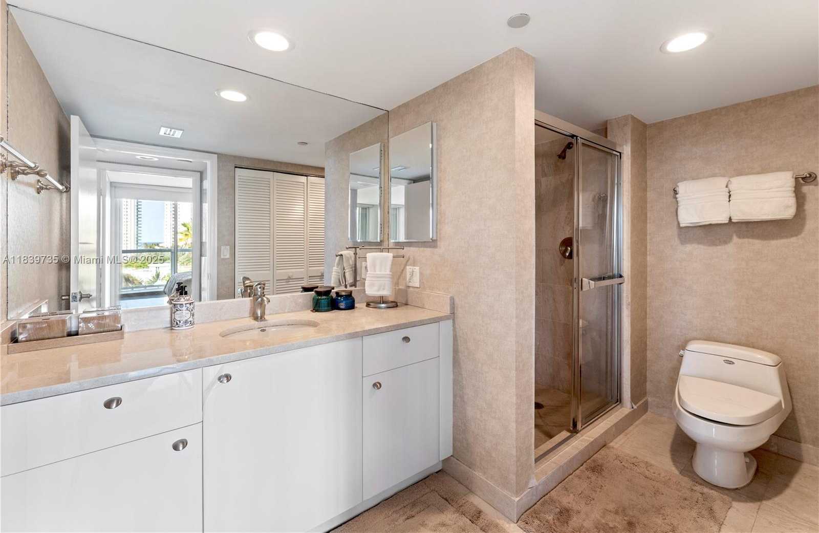 Small Image of 16500 COLLINS AVE #653, Sunny Isles Beach Number 17