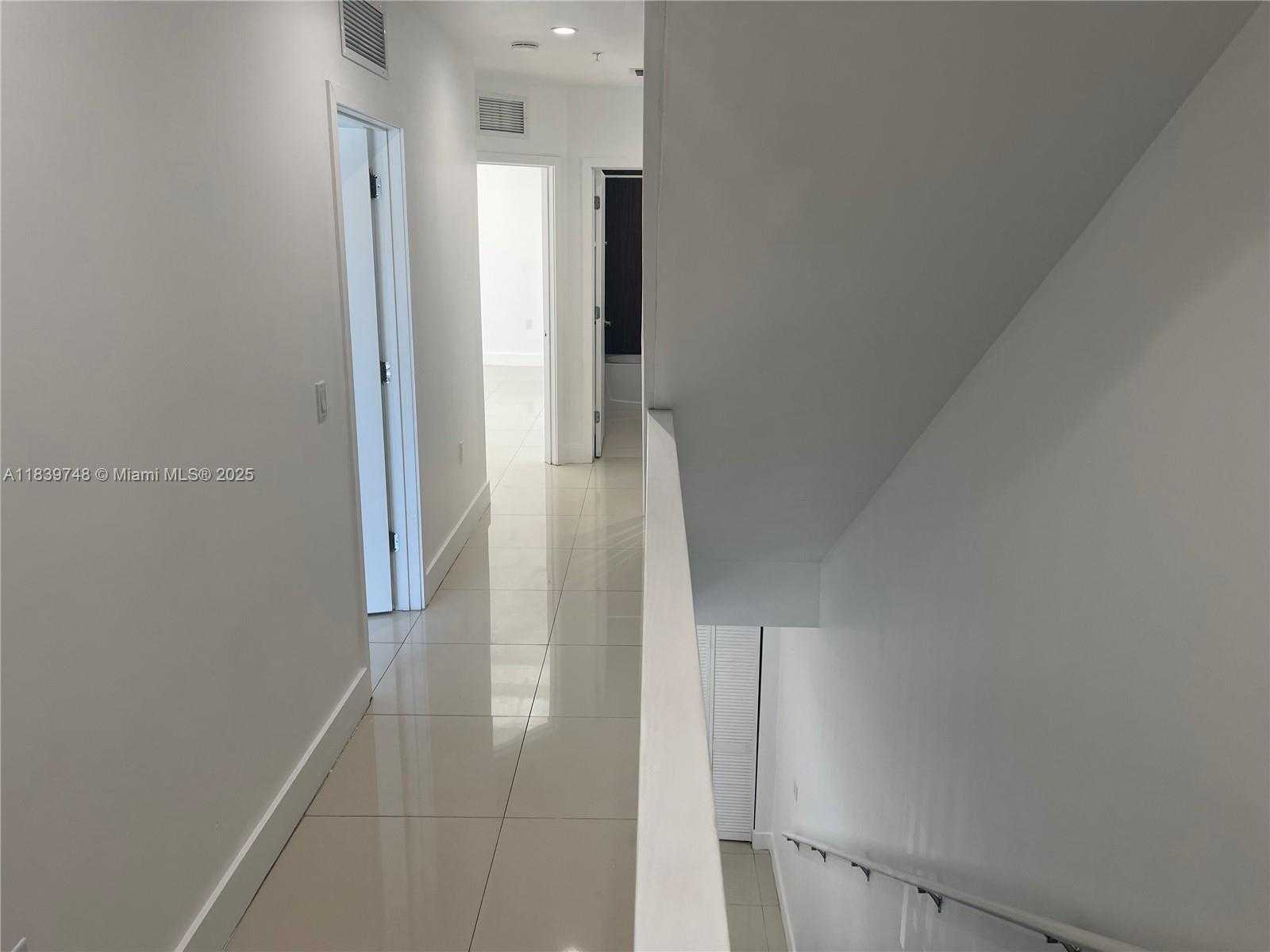 Small Image of 1813 MADISON ST #6, Hollywood Number 7