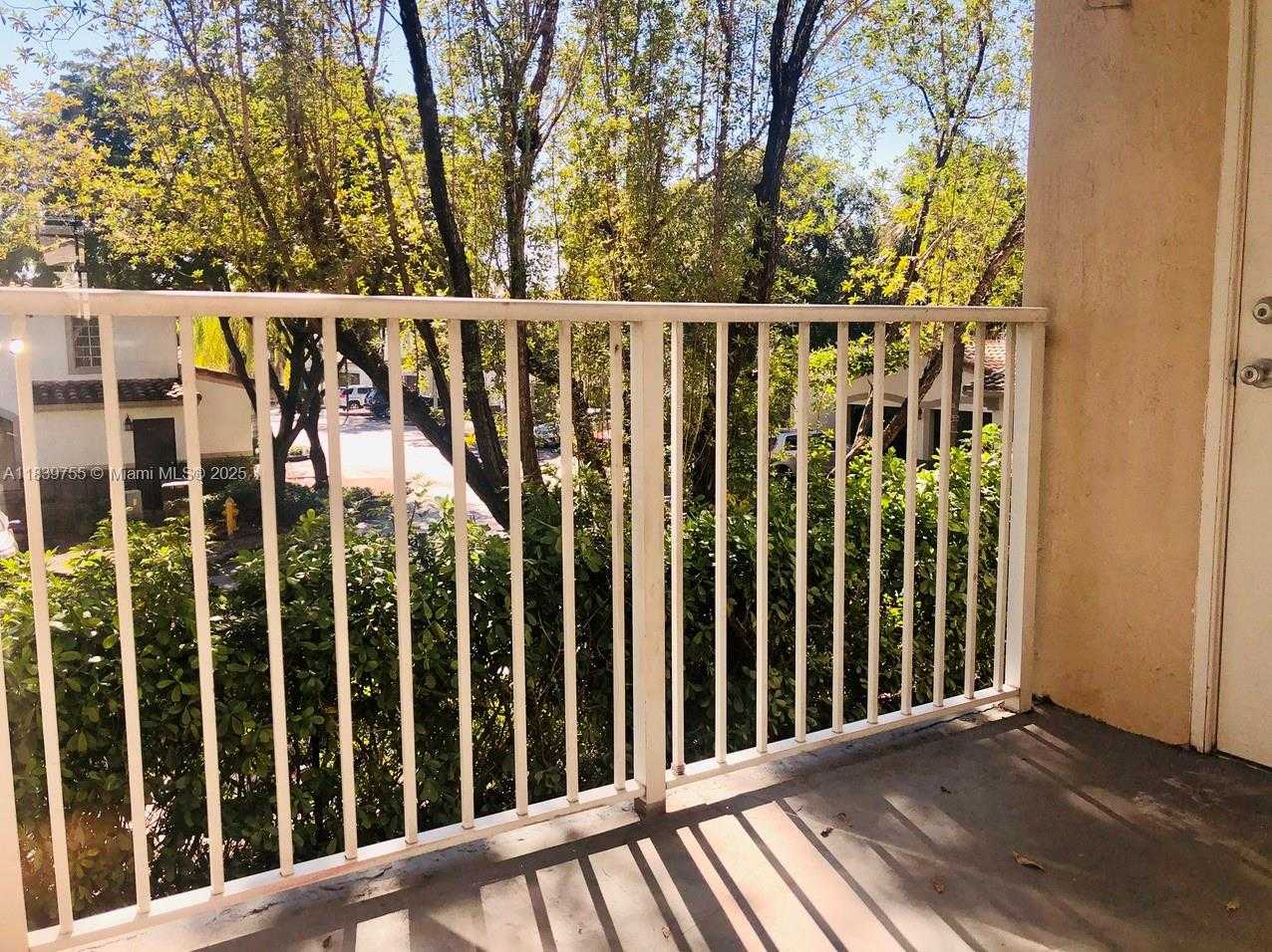 Small Image of 5670 NORTH WEST 116TH AVE #205, Doral Number 31