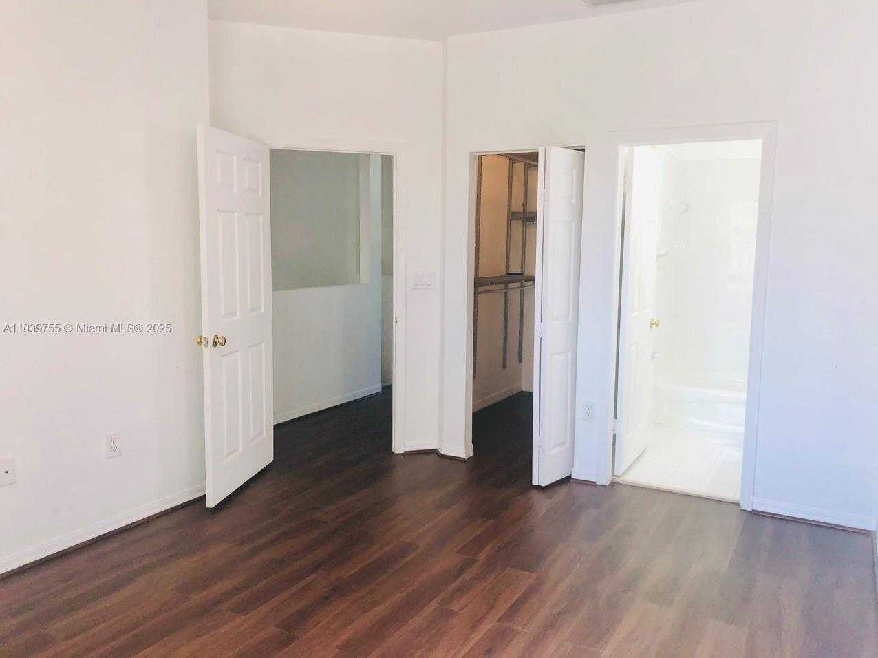 Small Image of 5670 NORTH WEST 116TH AVE #205, Doral Number 37