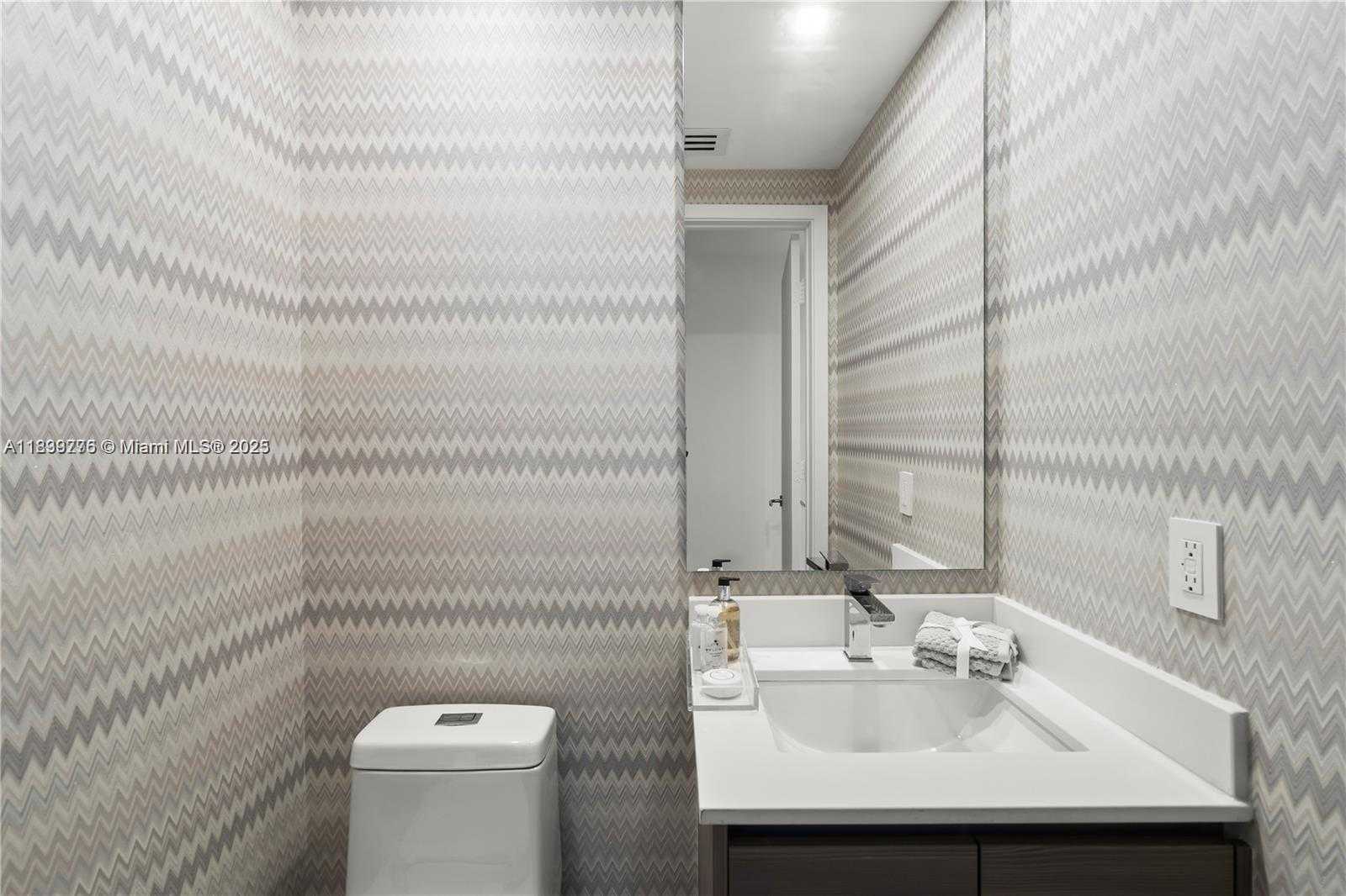 Small Image of 460 NORTH EAST 28TH ST #2502, Miami Number 11