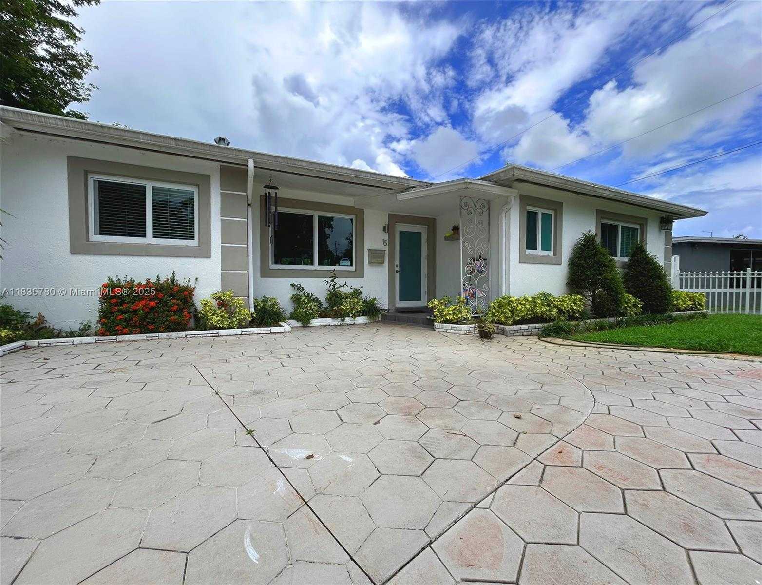 Small Image of 15 NORTH EAST 134TH ST, North Miami Number 16