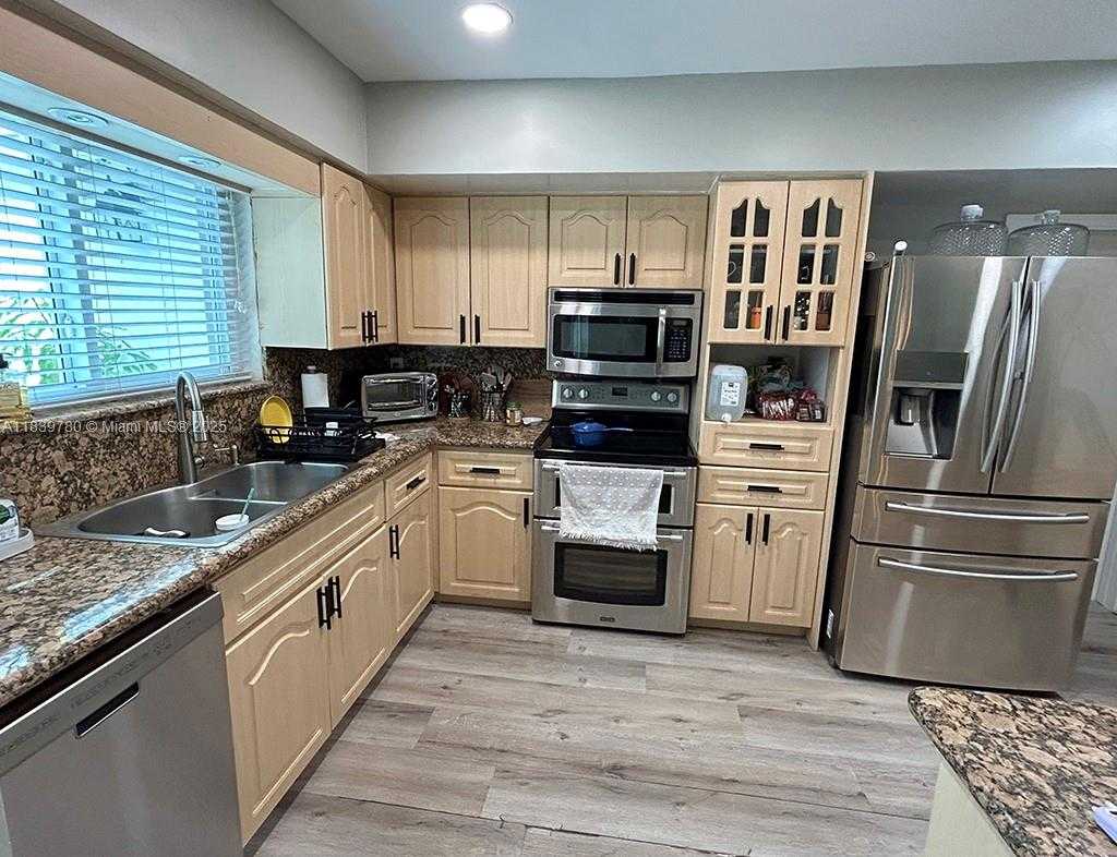 Small Image of 15 NORTH EAST 134TH ST, North Miami Number 6
